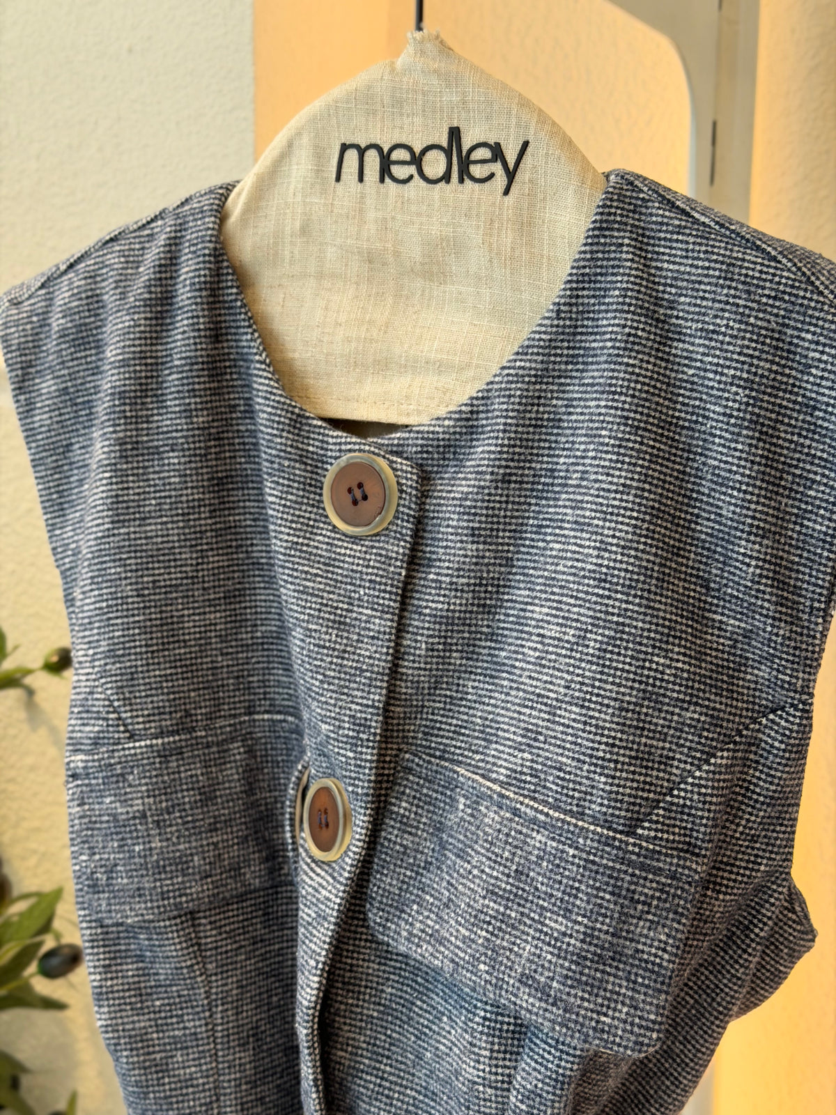 Luna Sleeveless Vest (Navy)