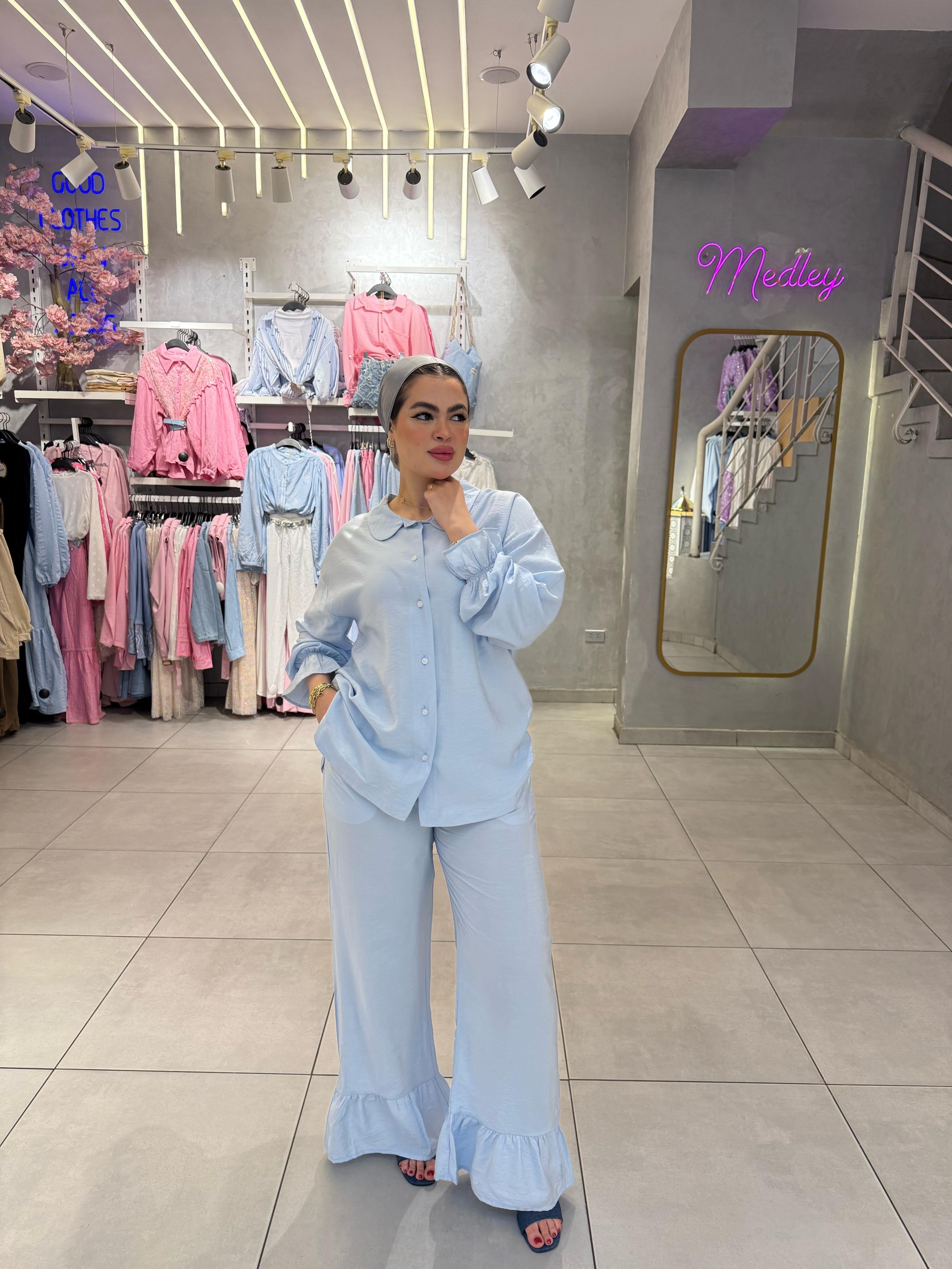 Wide leg ruffles pants