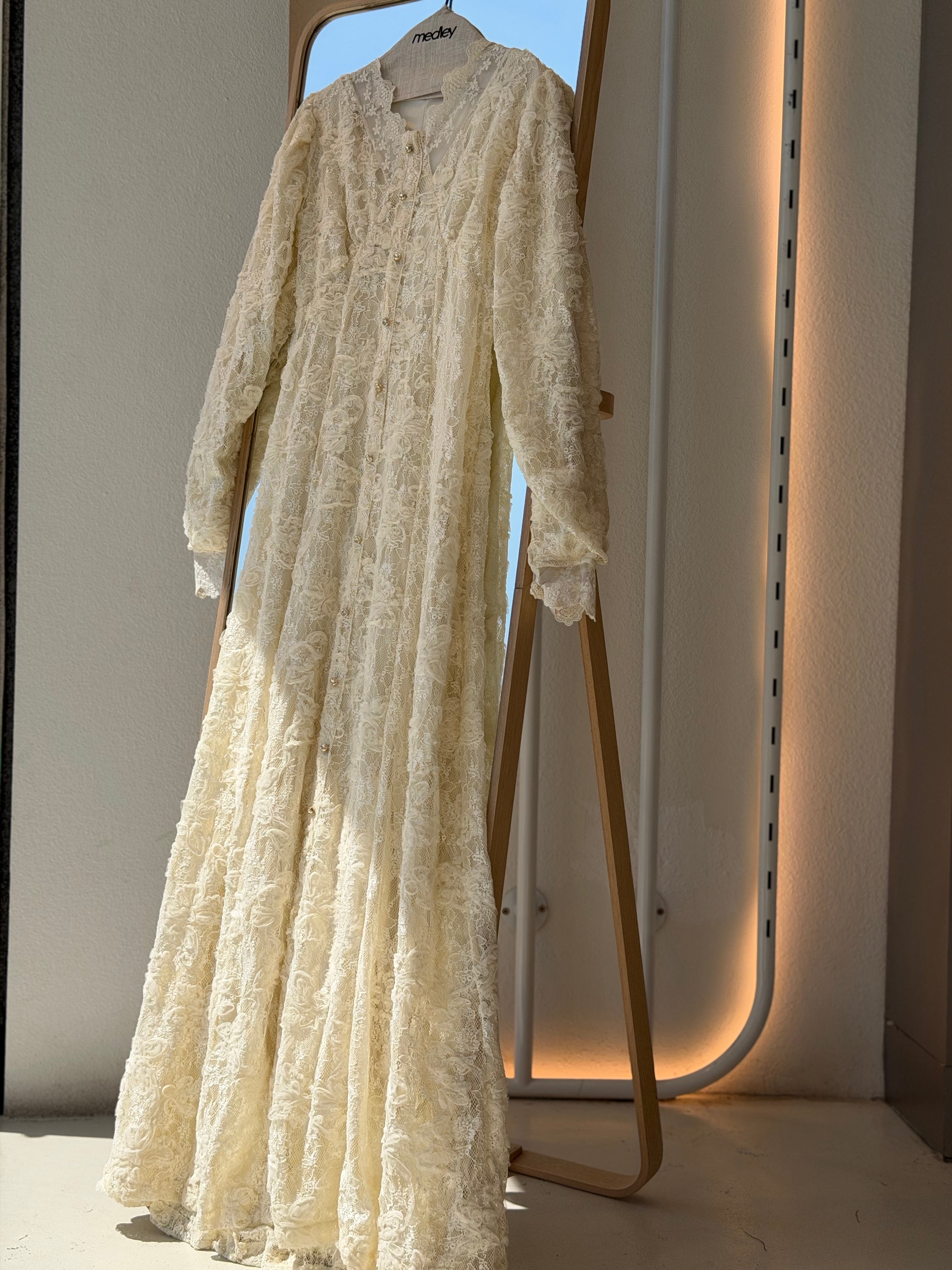 Butterfly Muse Gown (Off White)