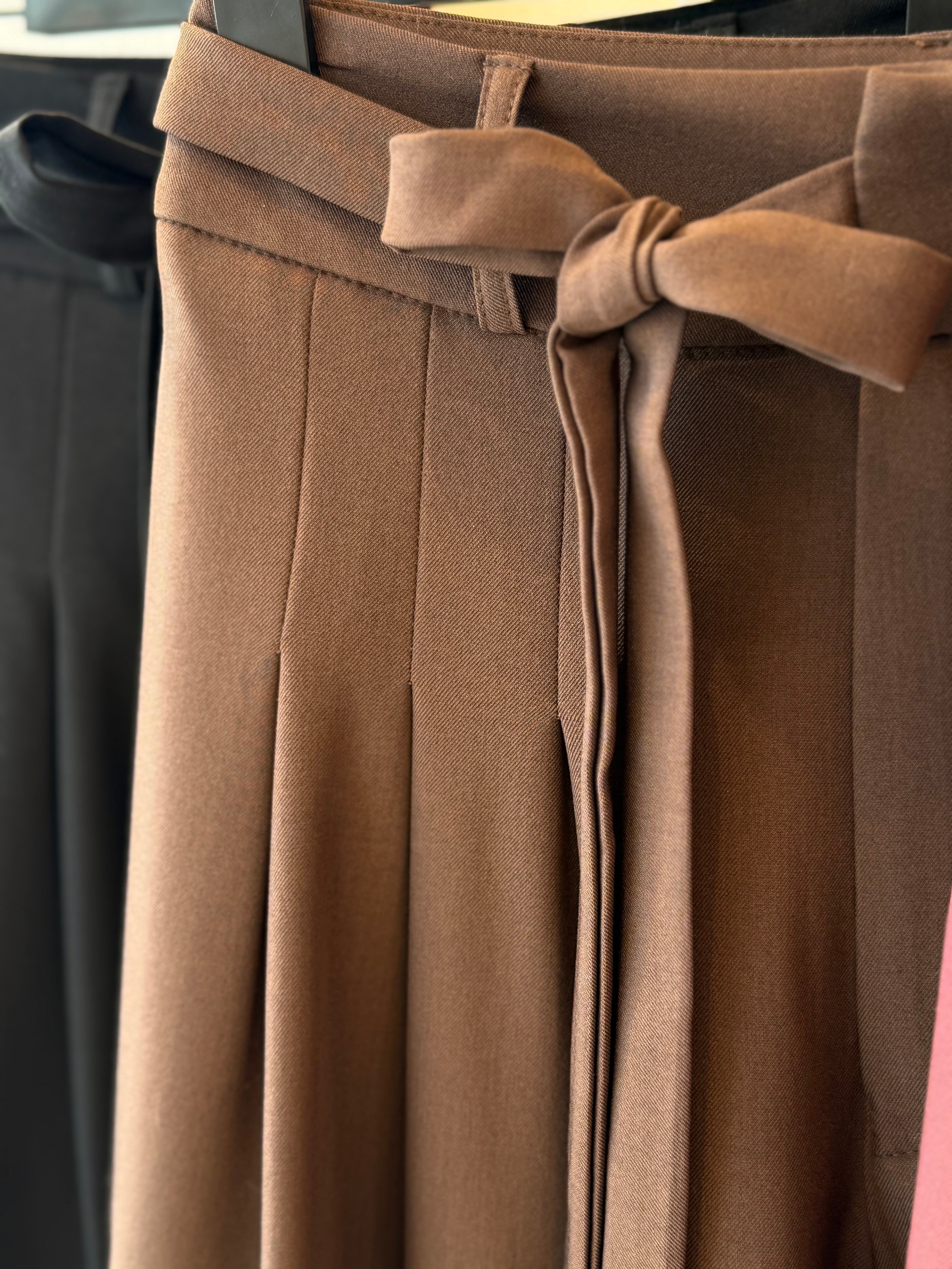 Wide-leg Trousers (Dark Tones)