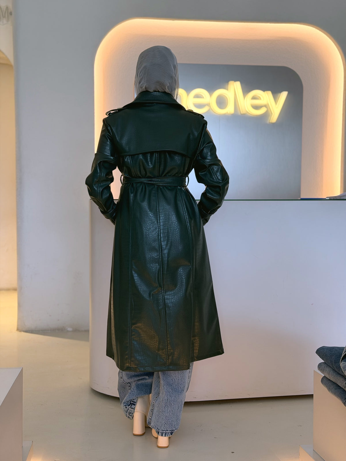 The Royal Crocodile Coat (Emerald Green)