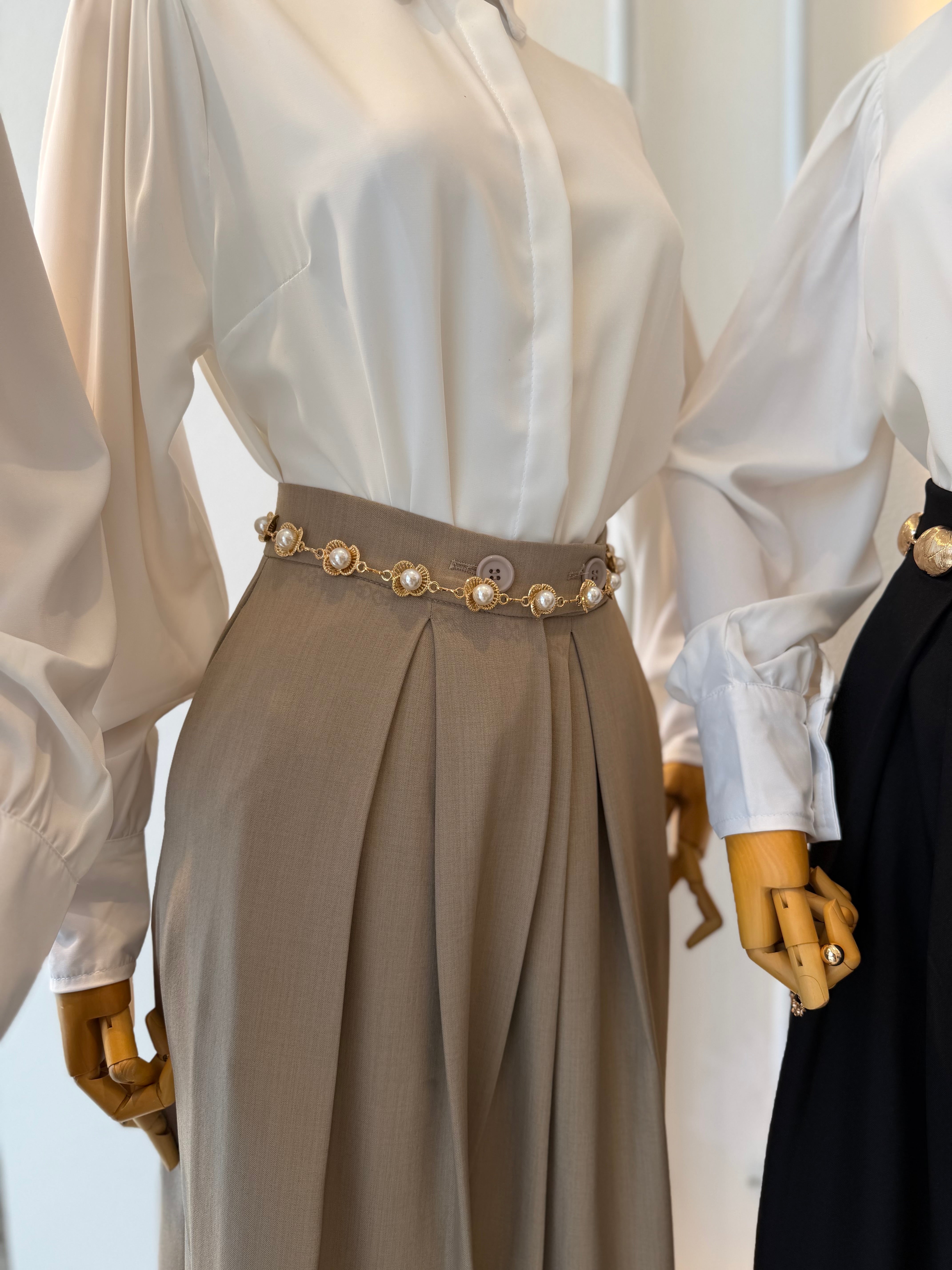 Iconic Classic Wide-Leg Pants