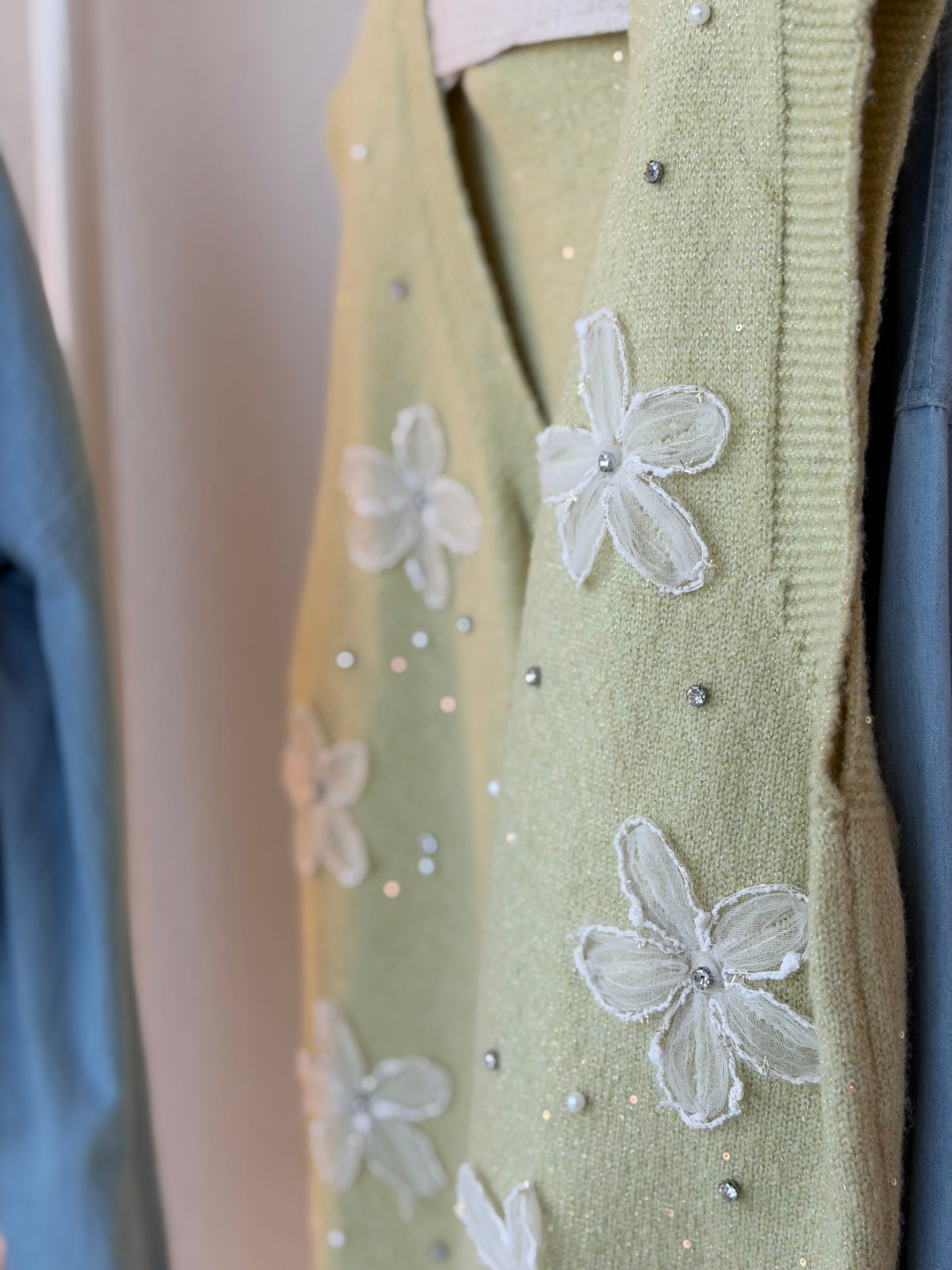 3D Bloom Mohair Vest ( Pistachio Cream )