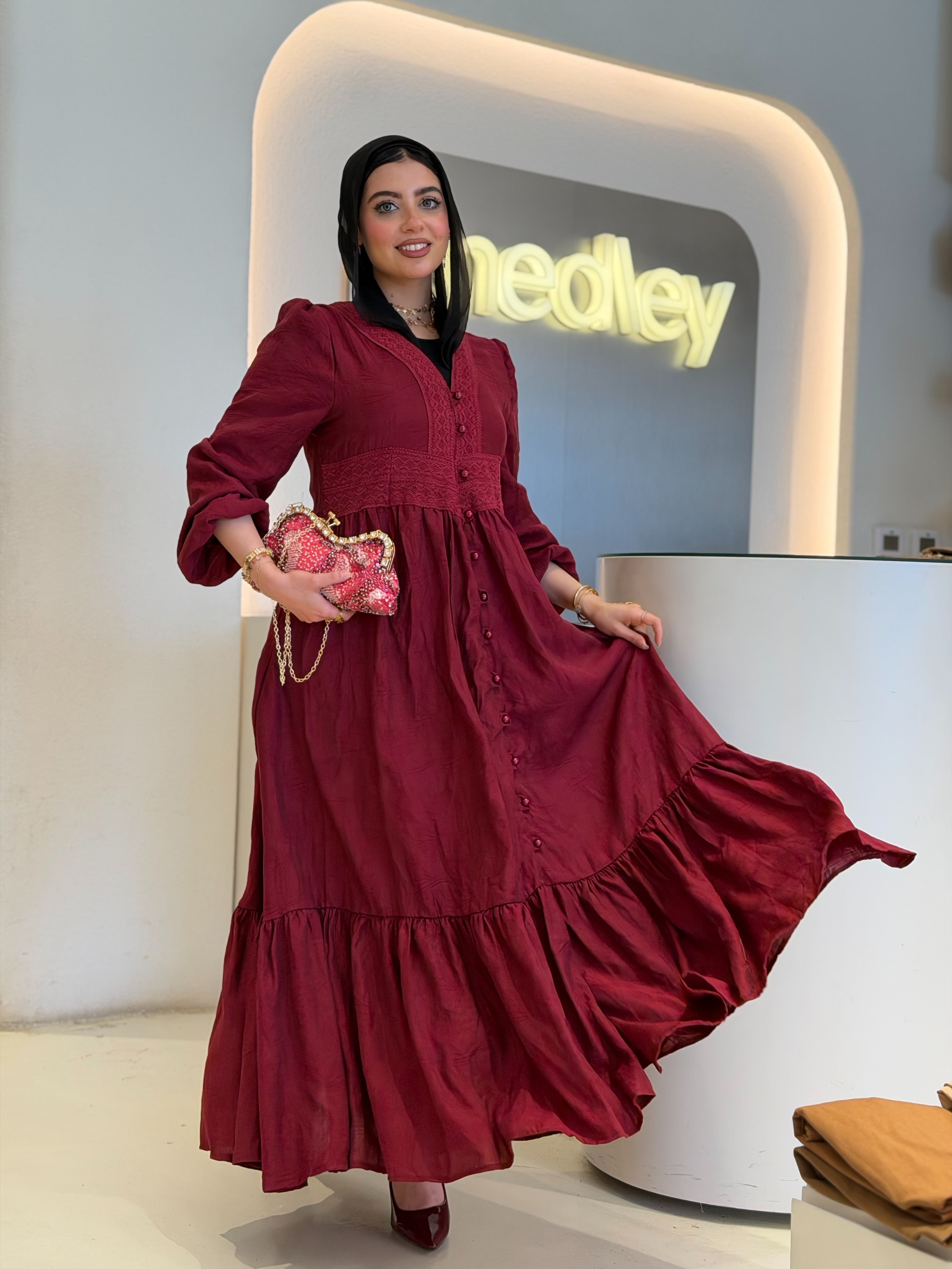 Belle Gown(Burgundy)