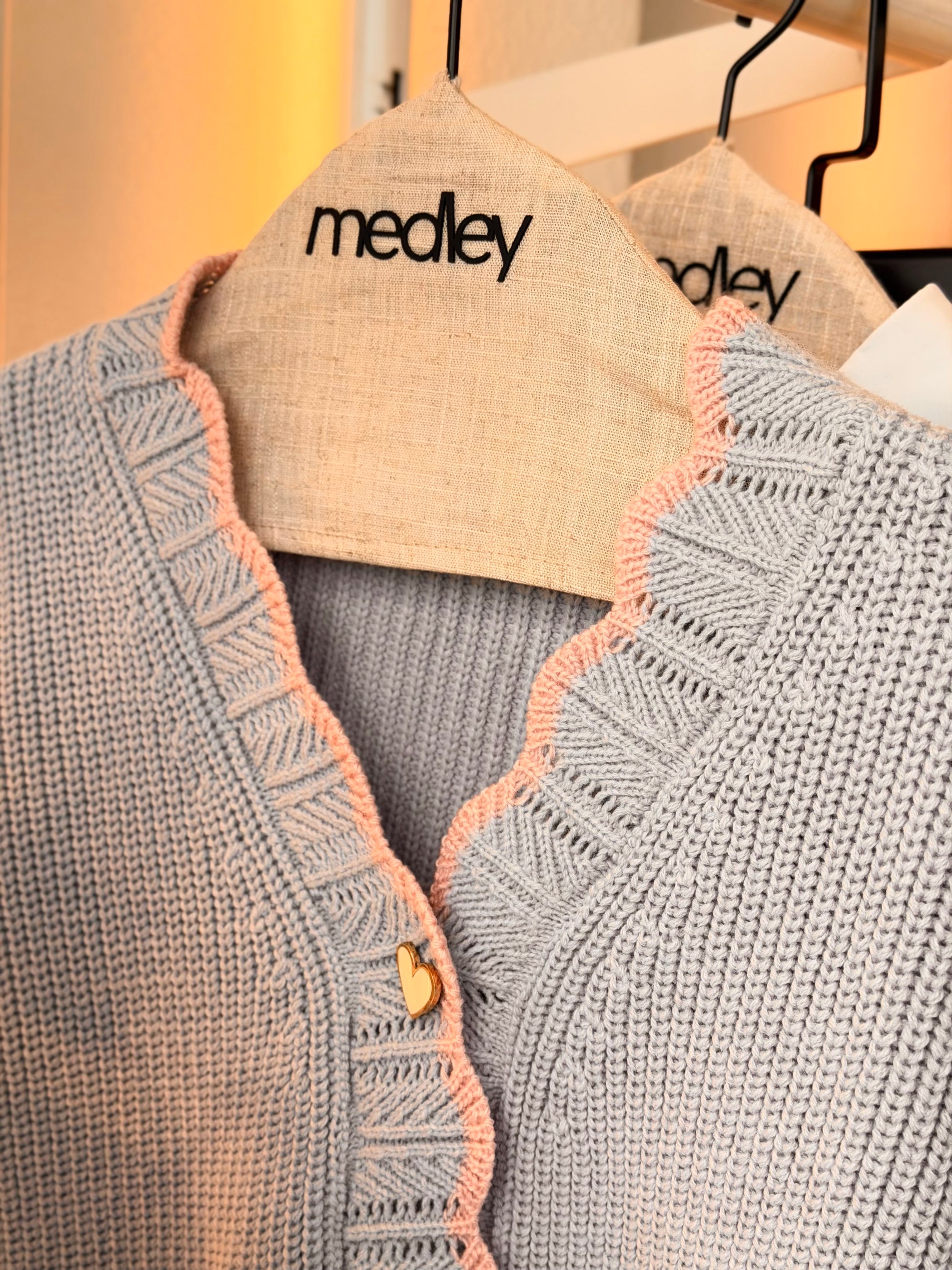 Hearts knit cardigan ( bb blue * pink )