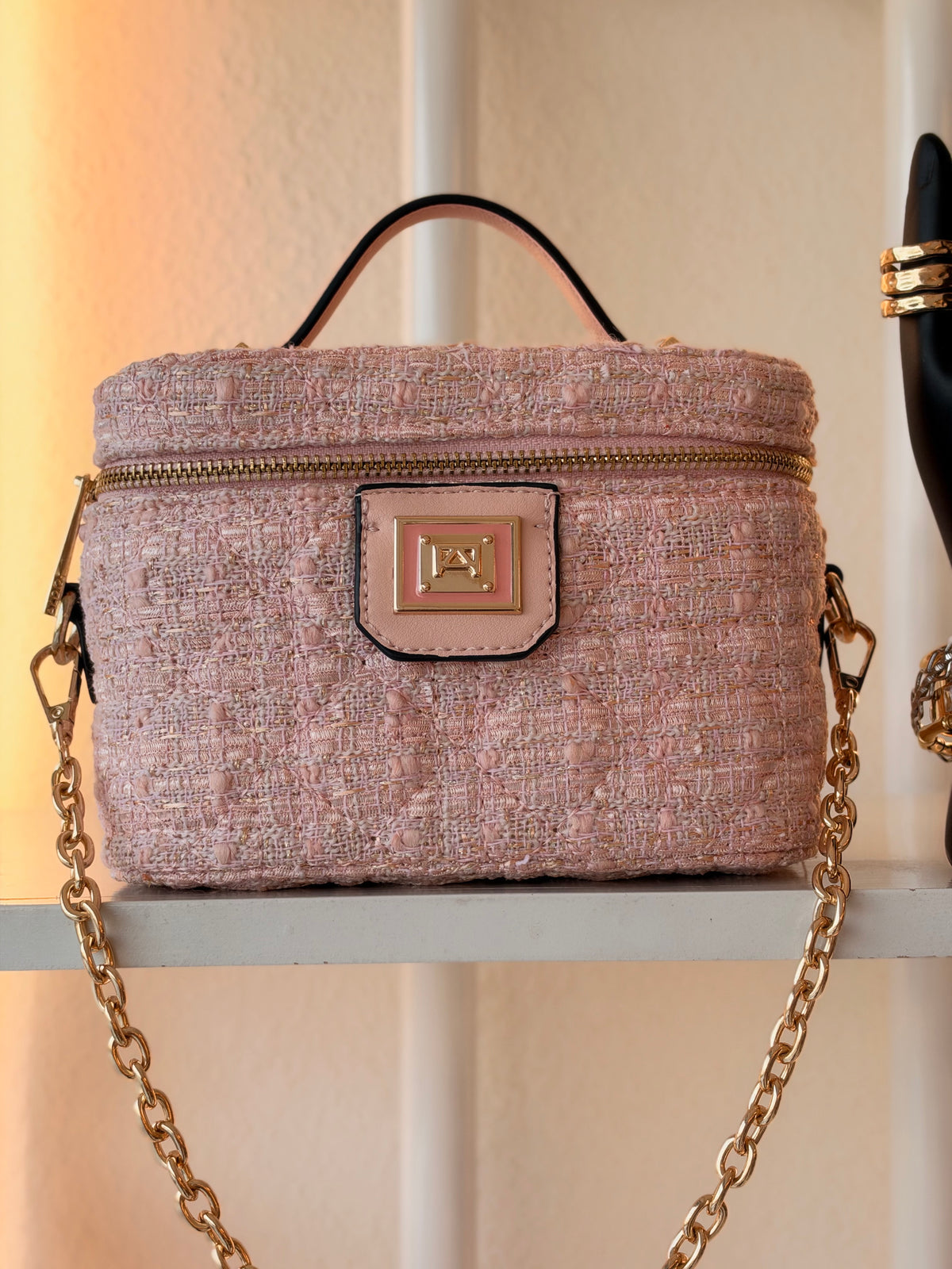 Blush box bag with gold chain strap by Medley Fashion, photo 2