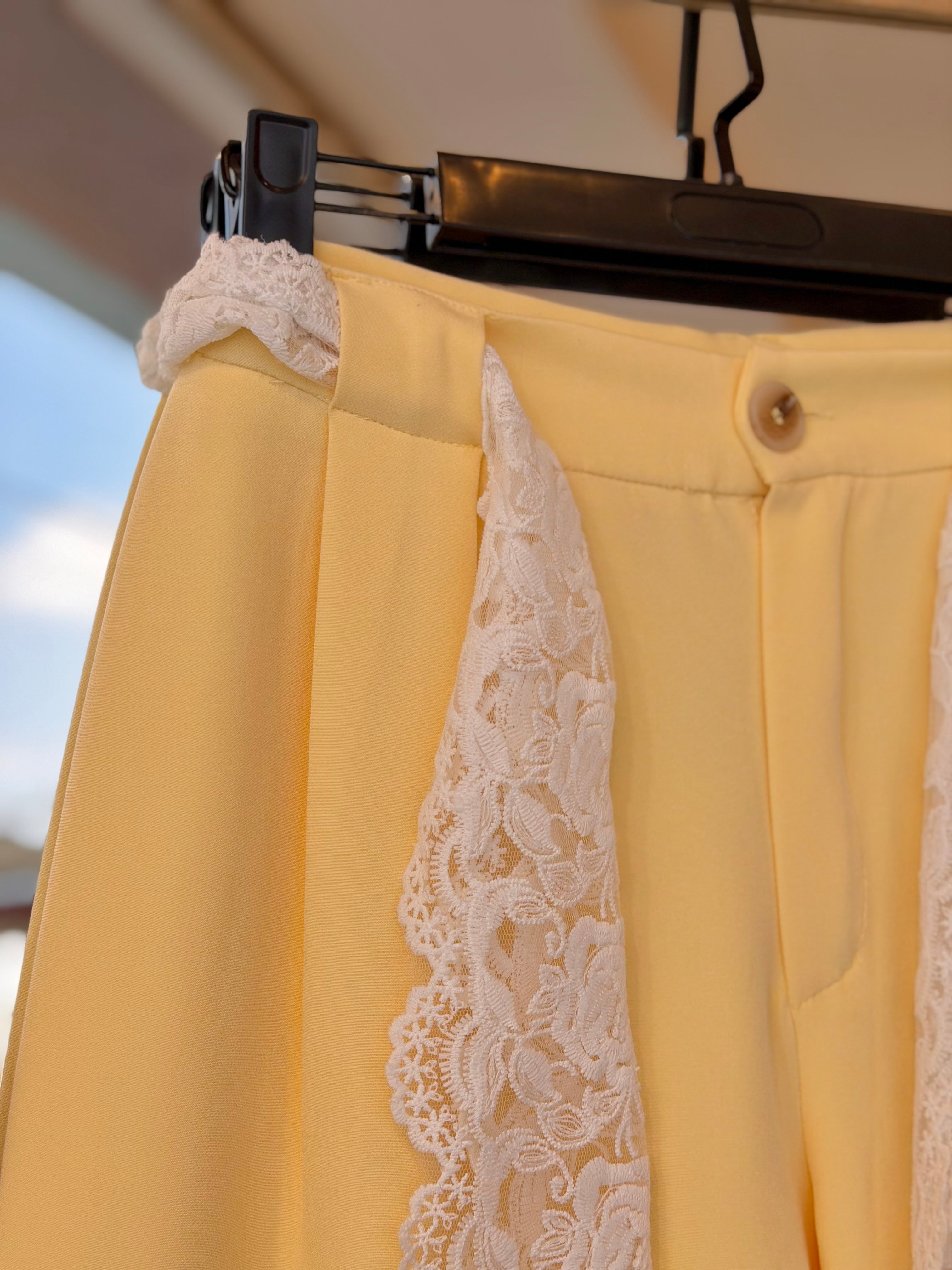 Elegant Pant With Lace Touch