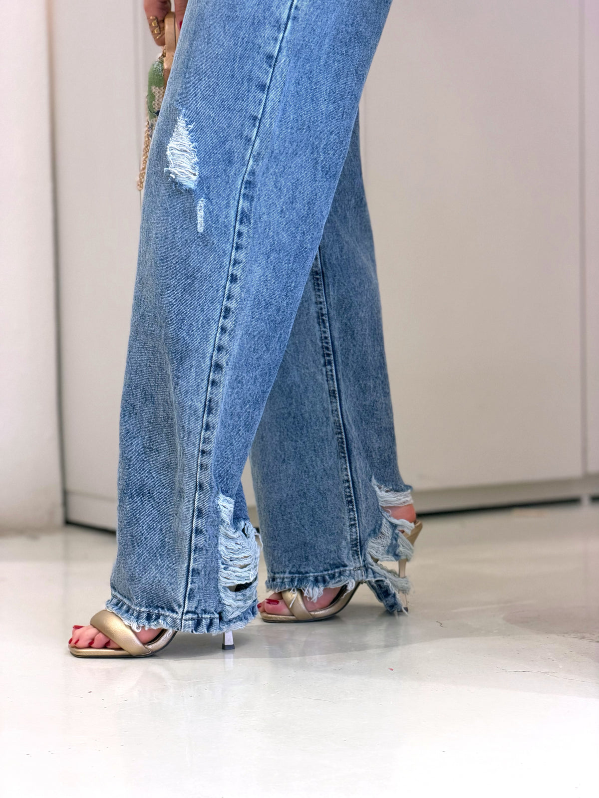 Ripped Wide leg Denim Pants