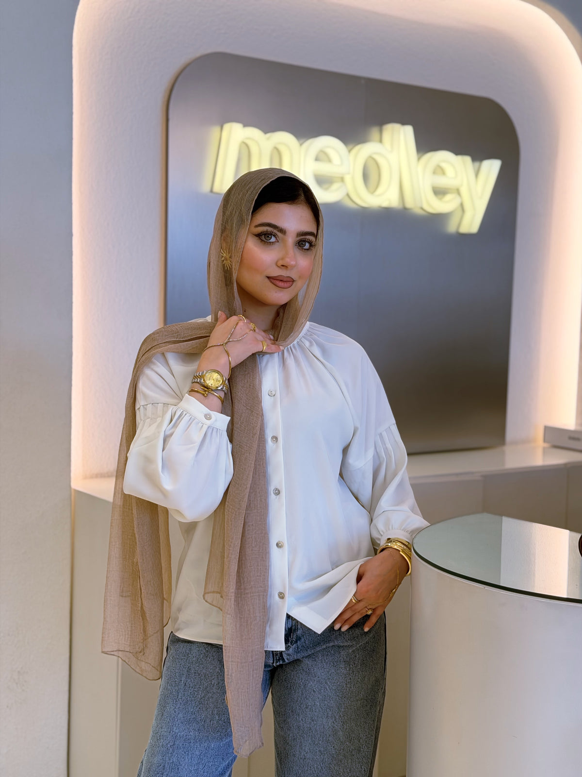 Creamy Volume Sleeve Shirt