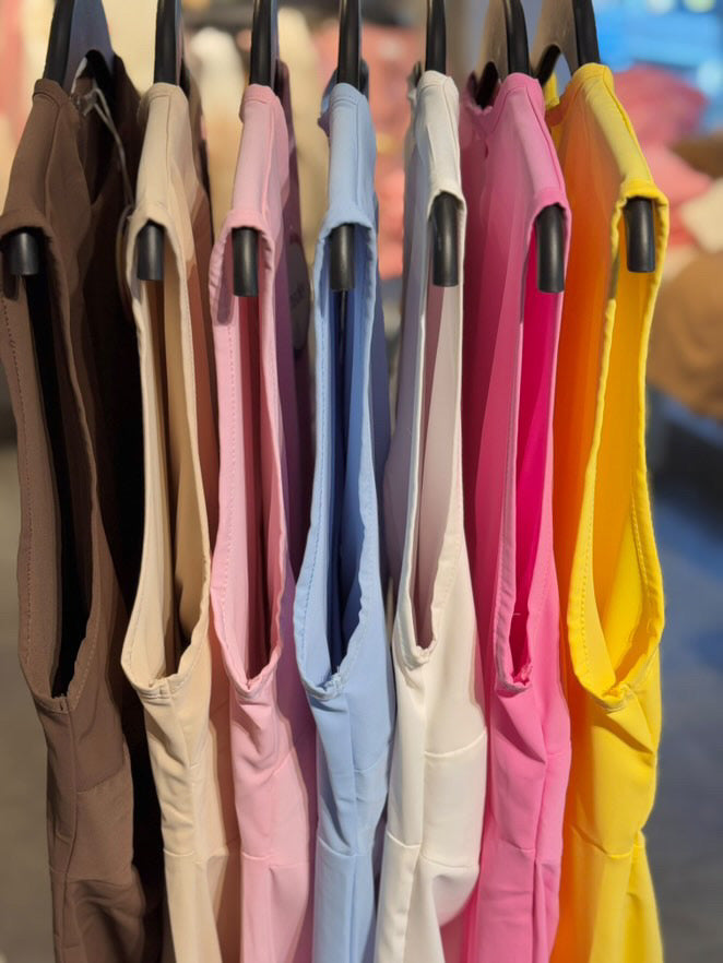 Sleevless basic dress