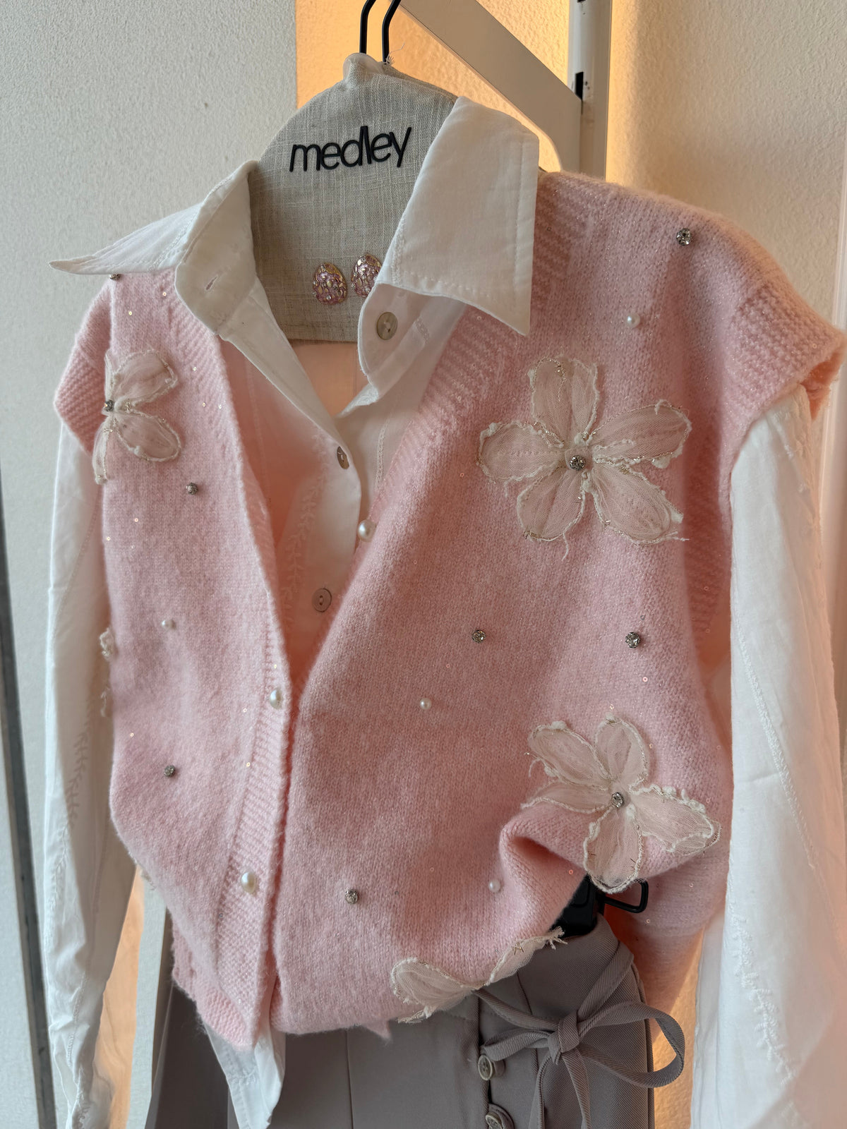 3D Bloom mohair knit vest with floral appliqué and pearls by Medley Fashion, photo 13