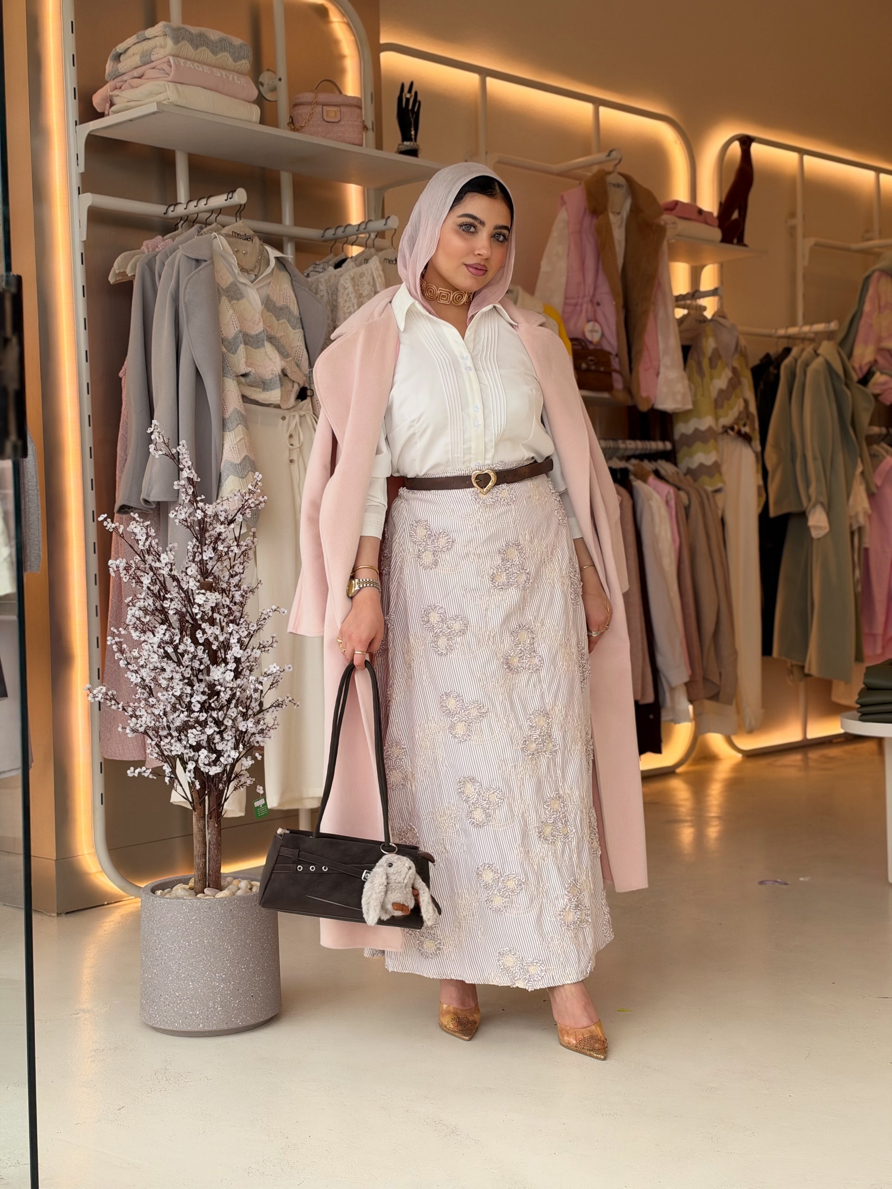 Elegant Wool Long Coat in blush pink by Medley Fashion, photo 2