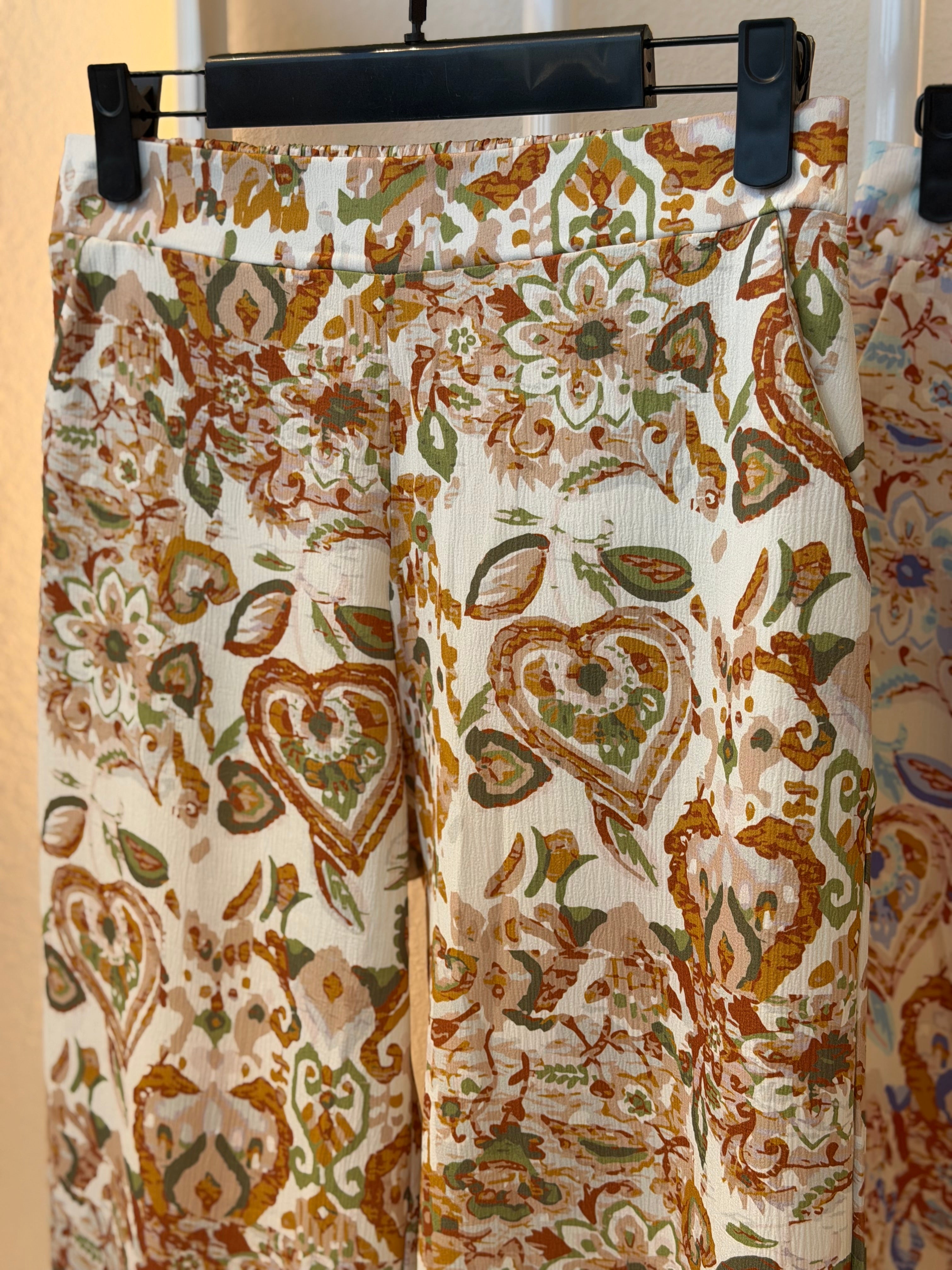 Lightweight summer decorated pants