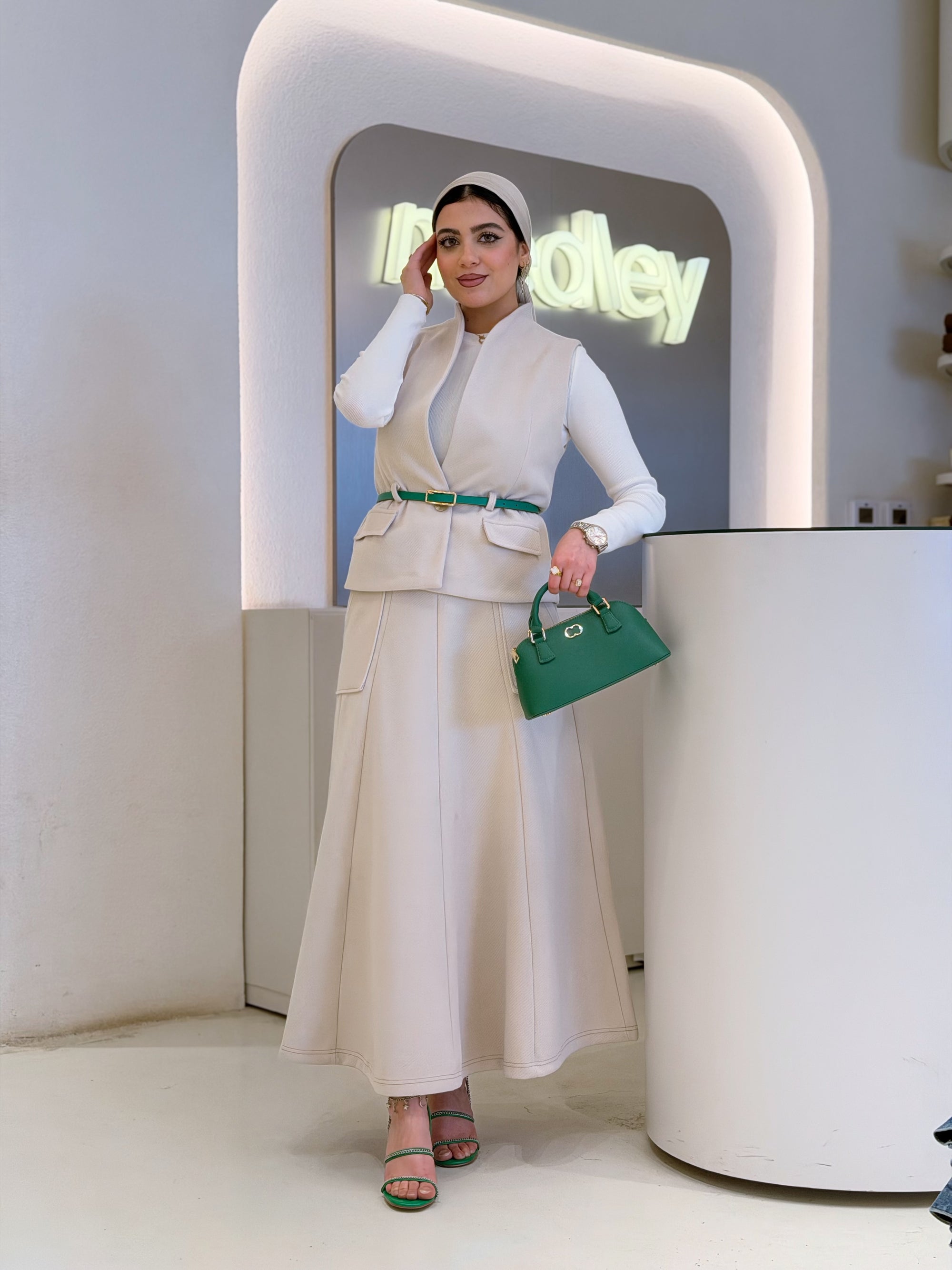 Full Wool Skirt Set With Belt