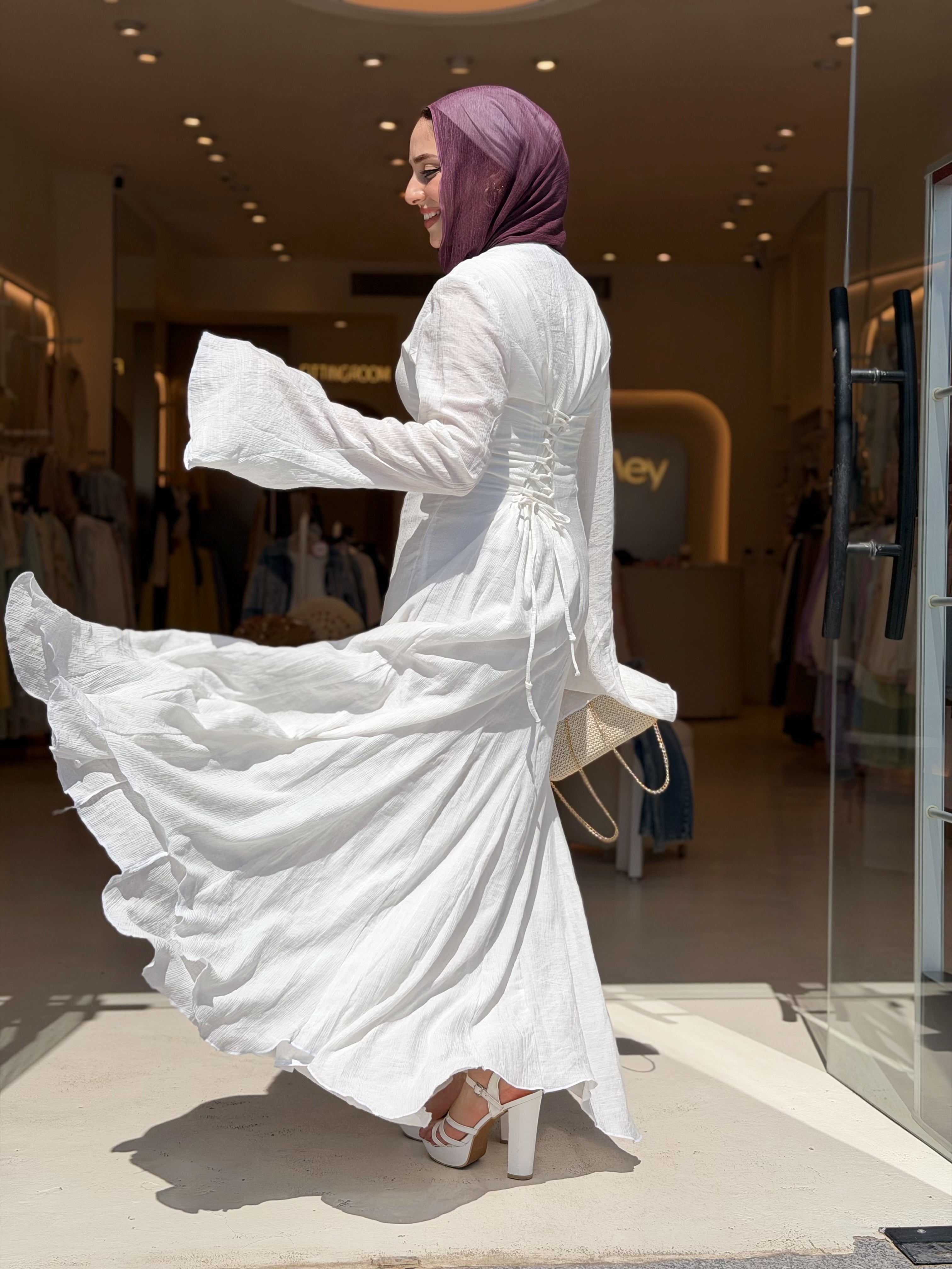 Snow White Gown (White)