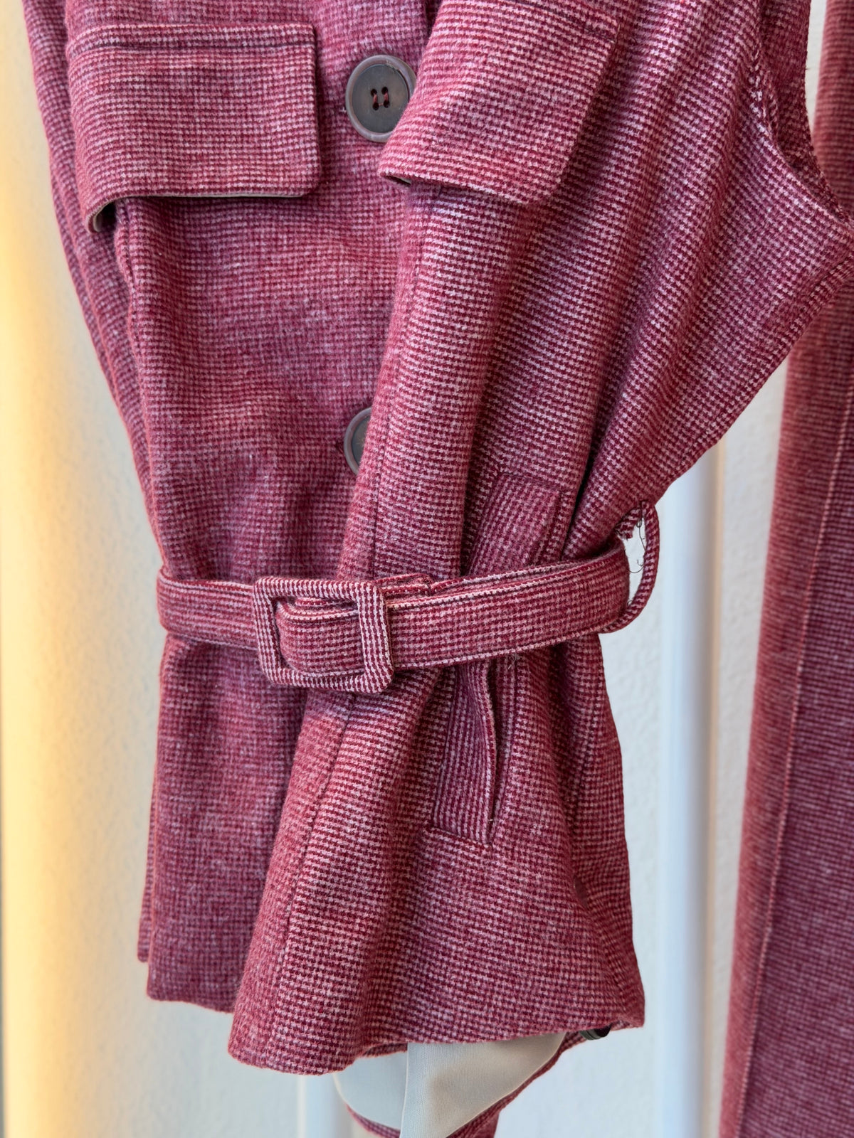 Luna Sleeveless Vest (Rosewood)