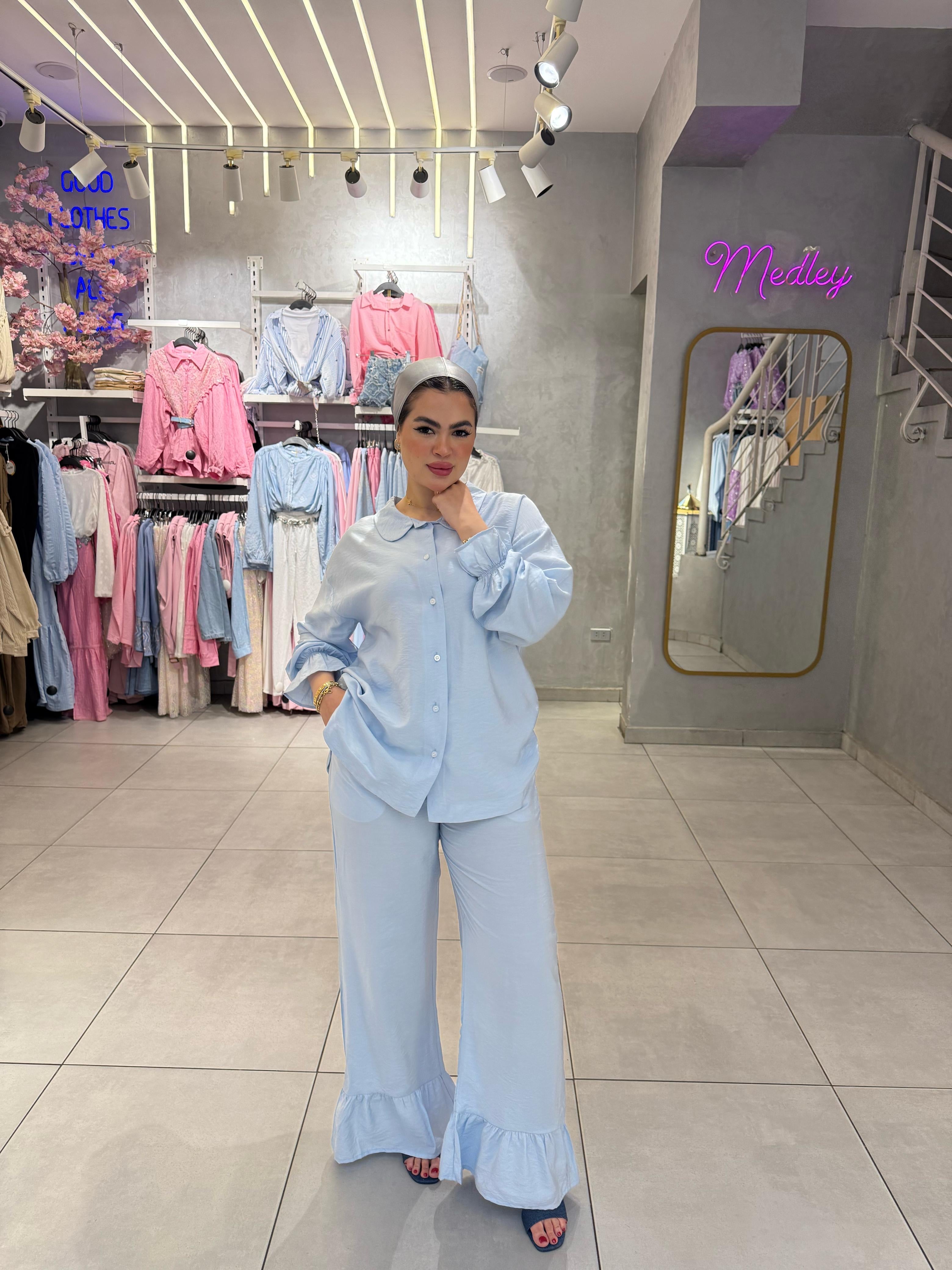 Wide leg ruffles pants