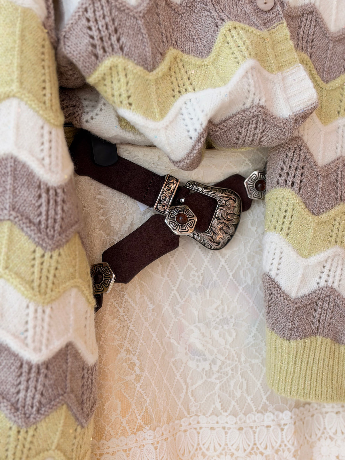 Western carved belt by Medley Fashion, photo 2