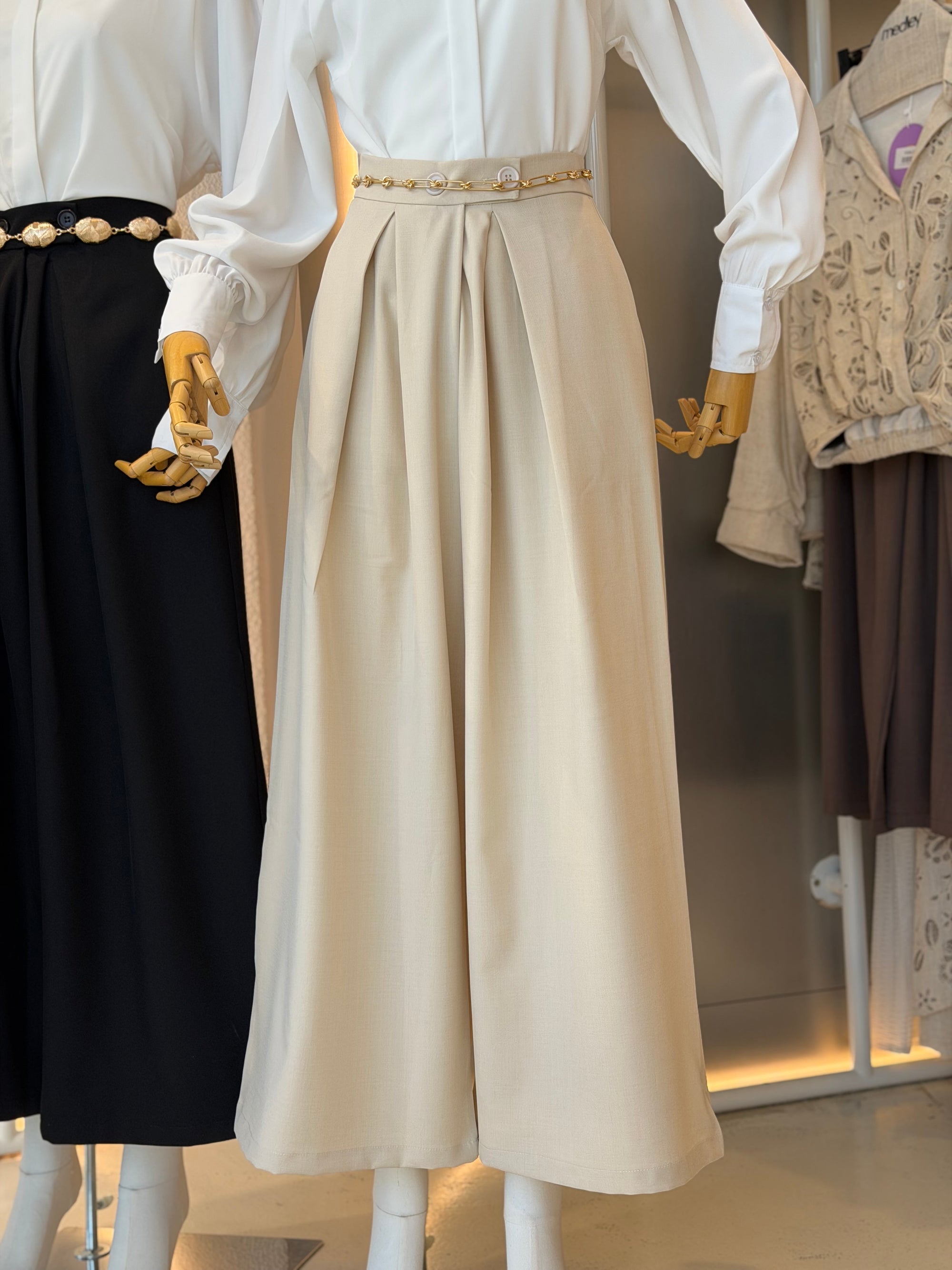 Iconic Classic Wide-Leg Pants