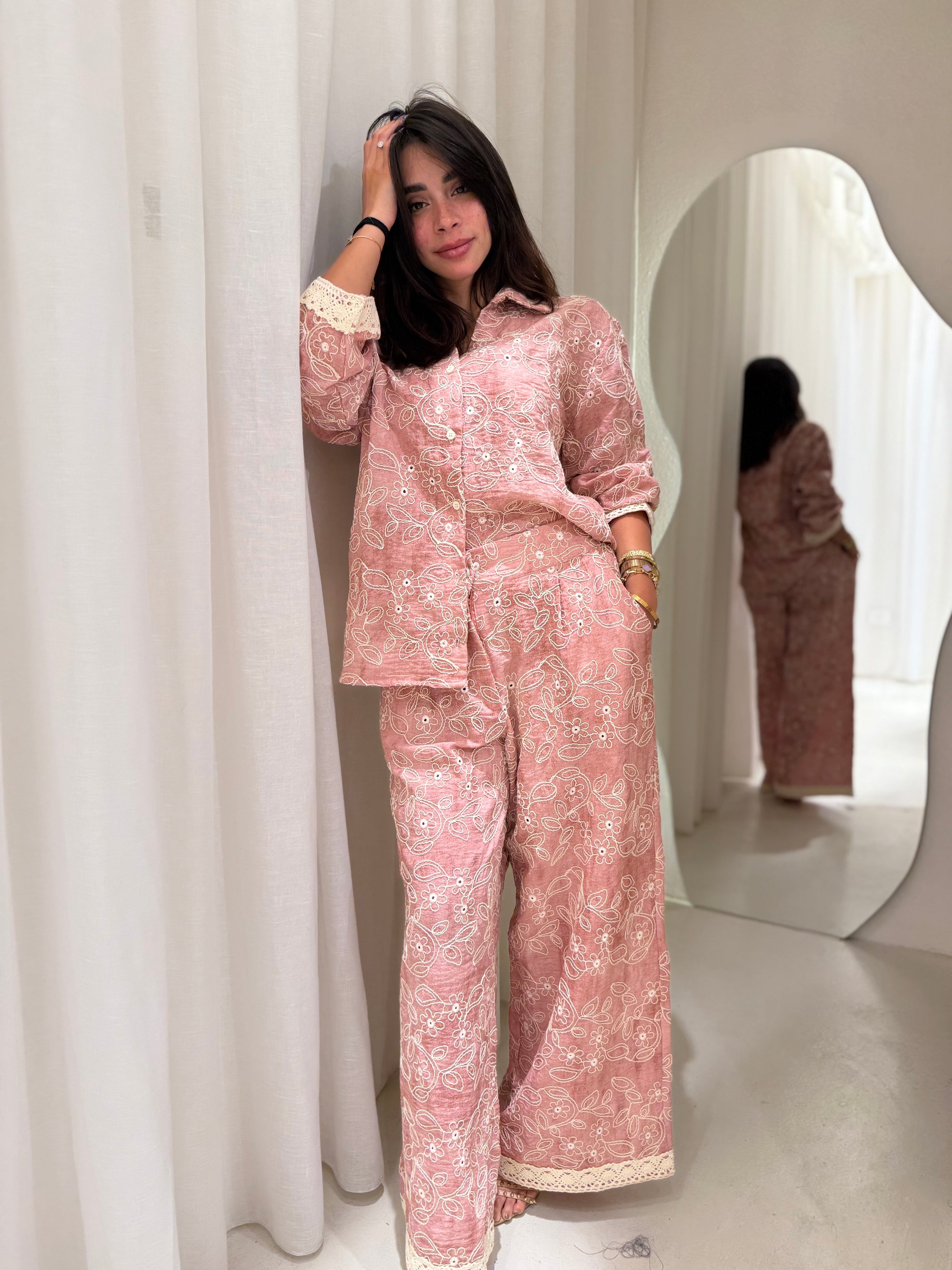 Embiodery cotton suit