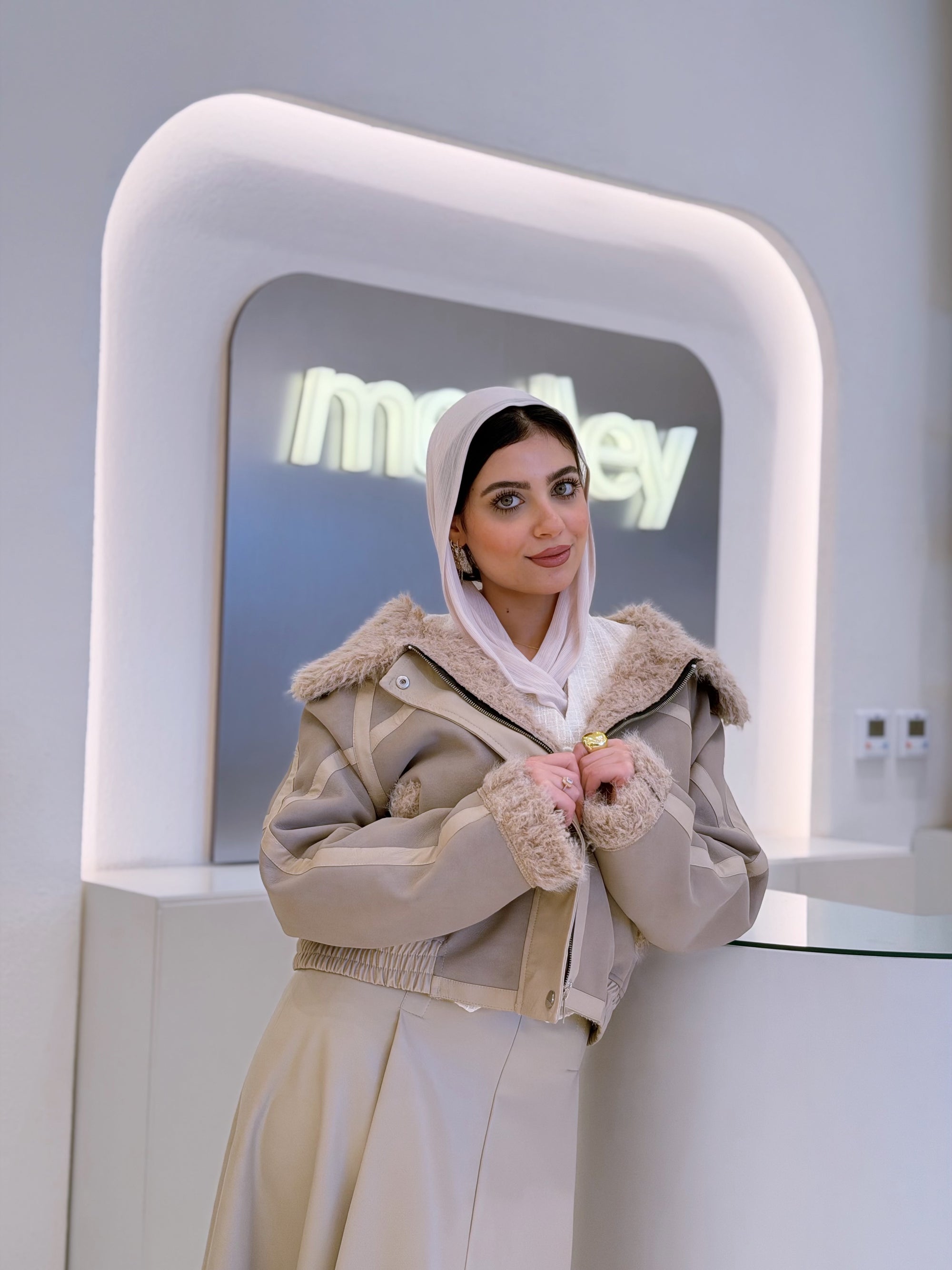 Full fur jacket ( cream beige )