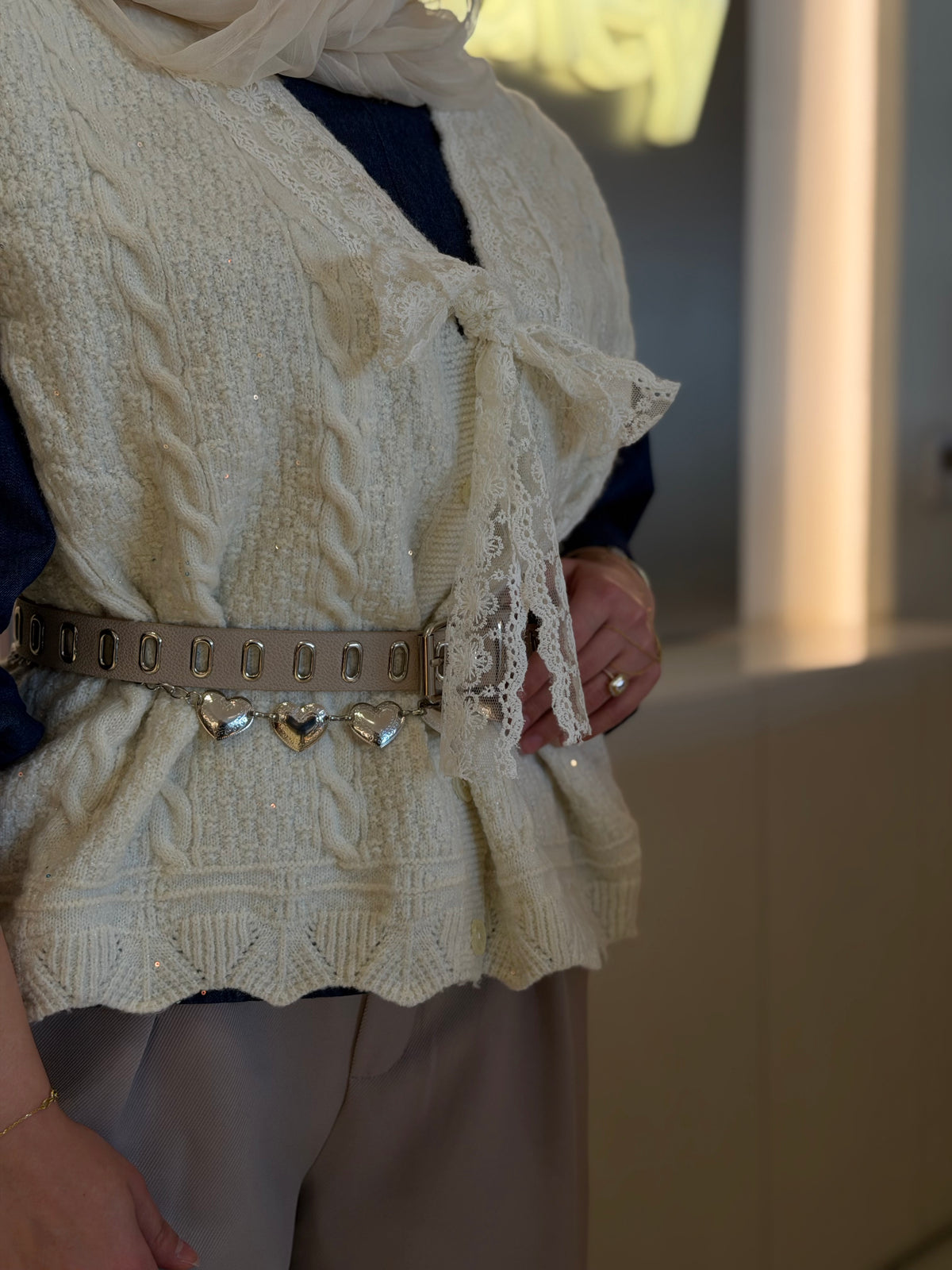 Fluffy Mohair Lace Vest ( Pearly White )