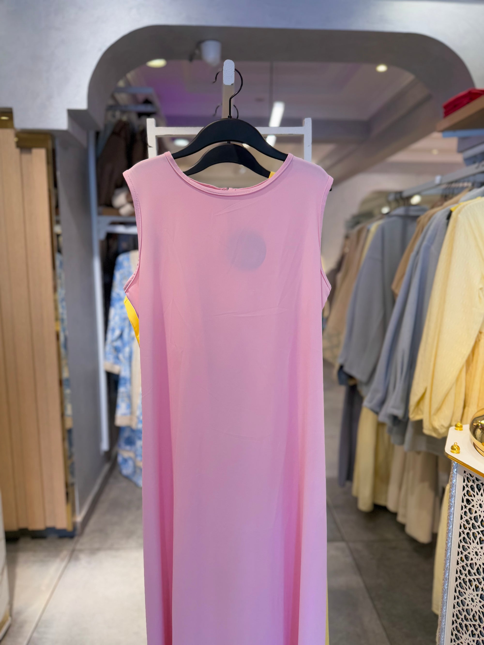 Basic sleeveless dress