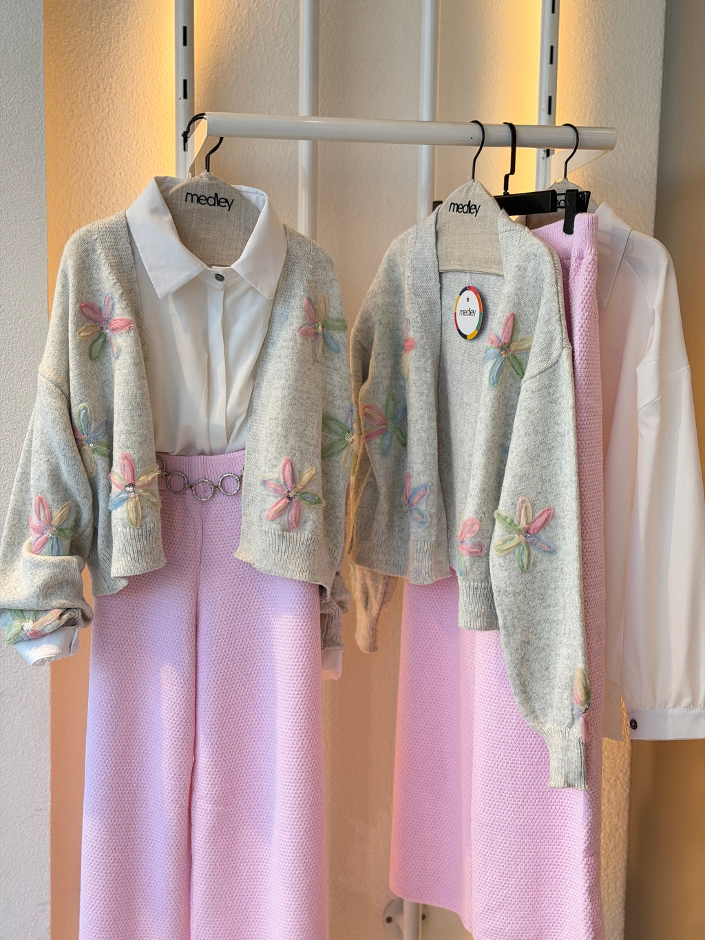Floral Cardigan ( Greige )