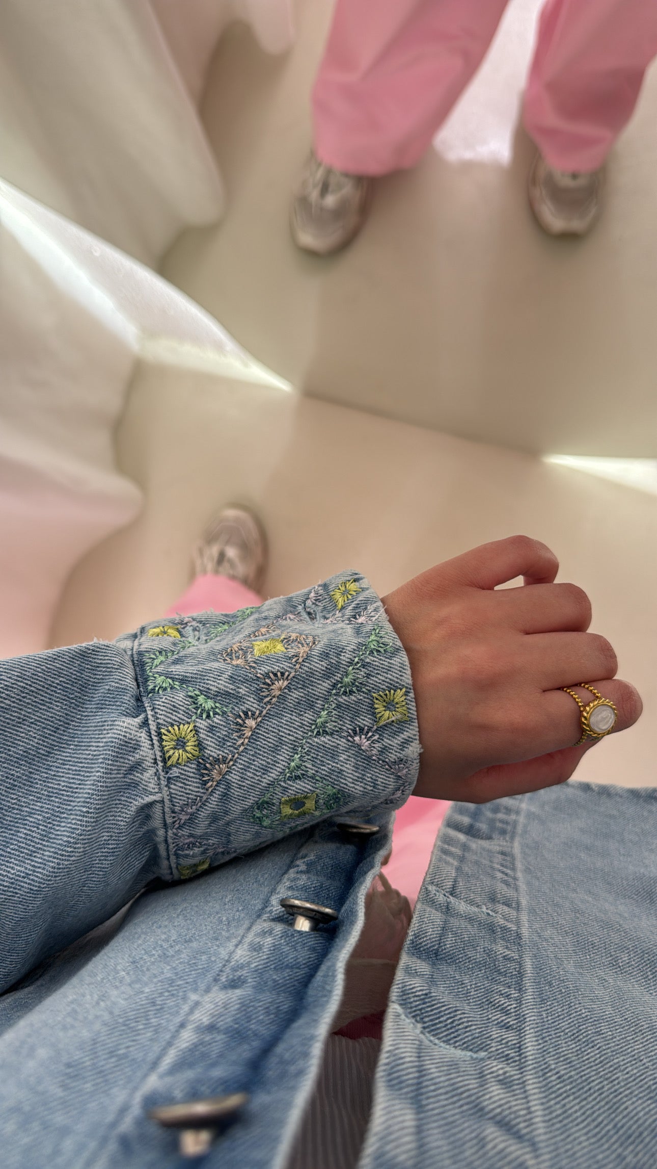 Embiodery denim jacket