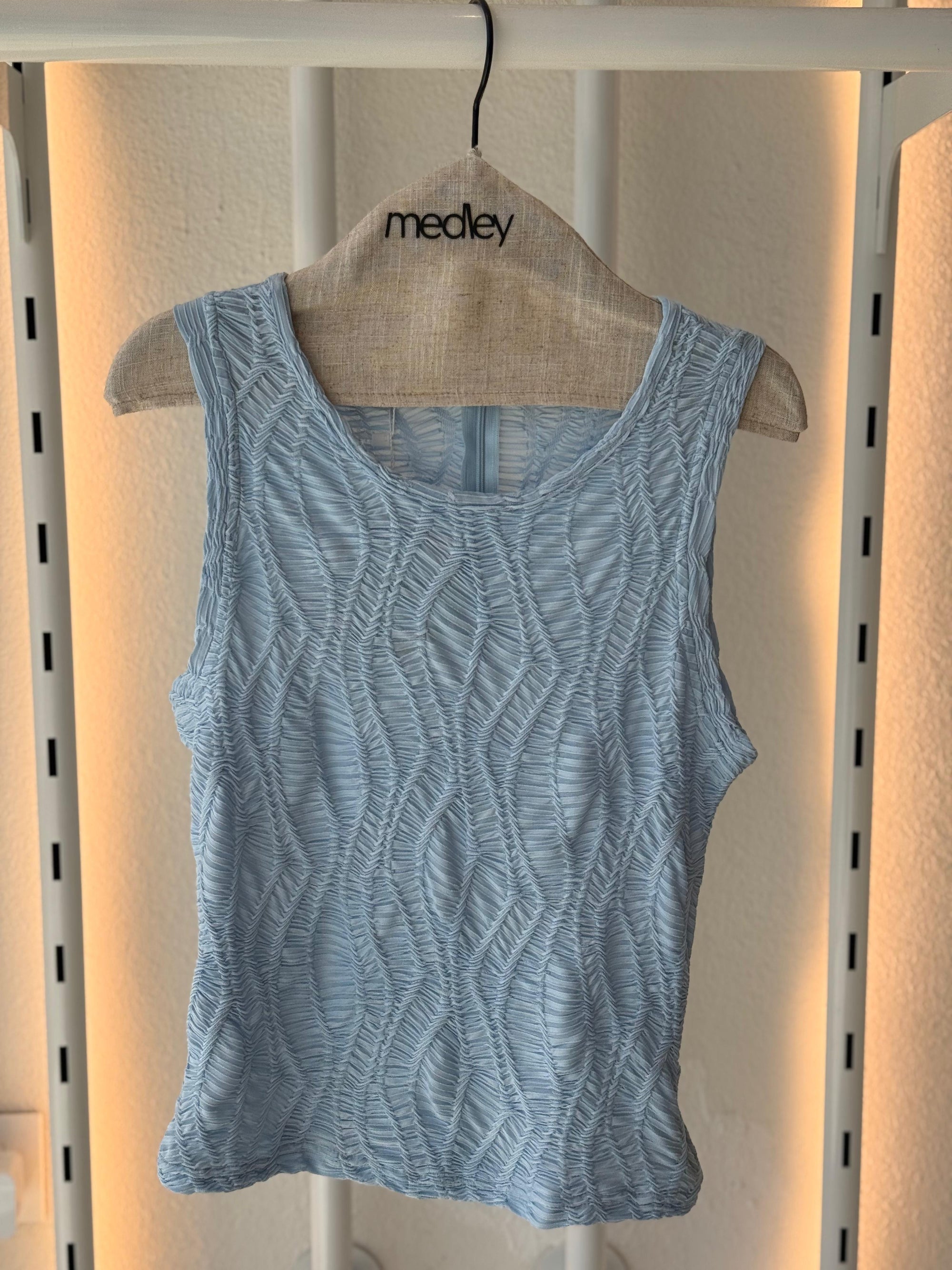 Basic top