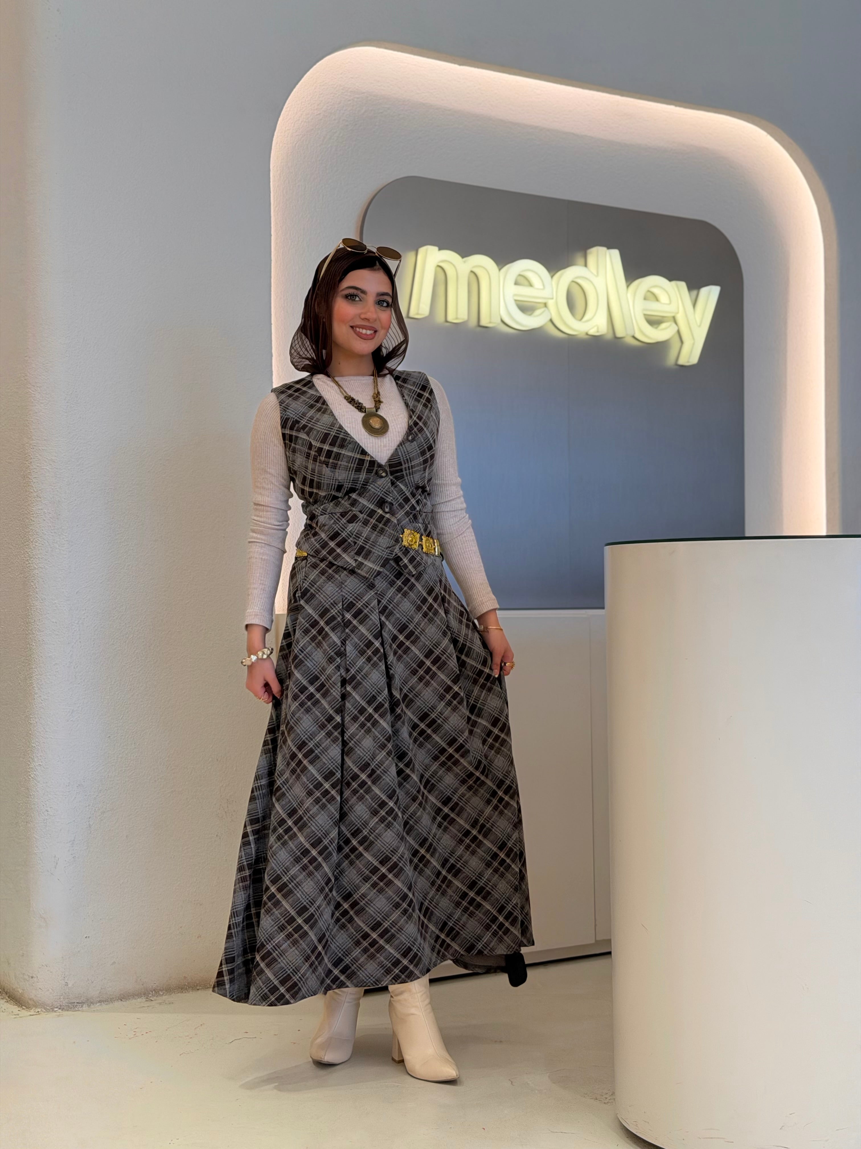 Vintage Plaid Midi Skirt (Oreo)