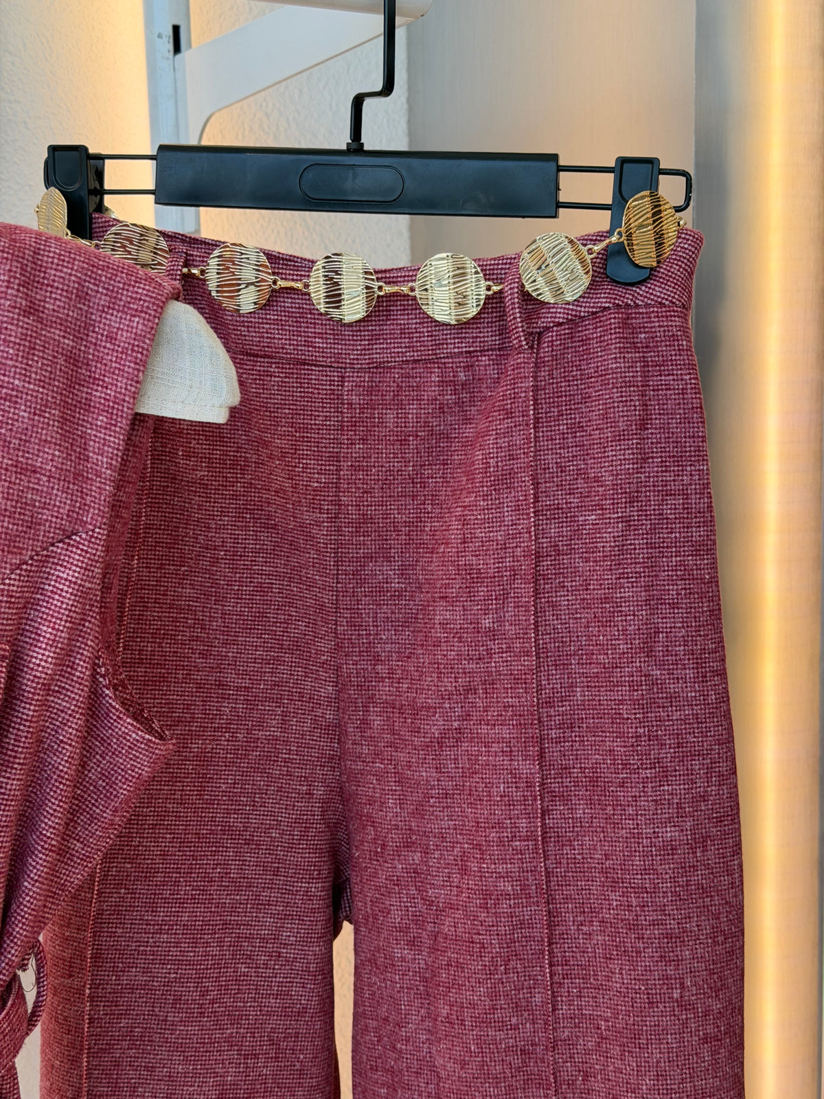 Luna Sleeveless Vest (Rosewood)