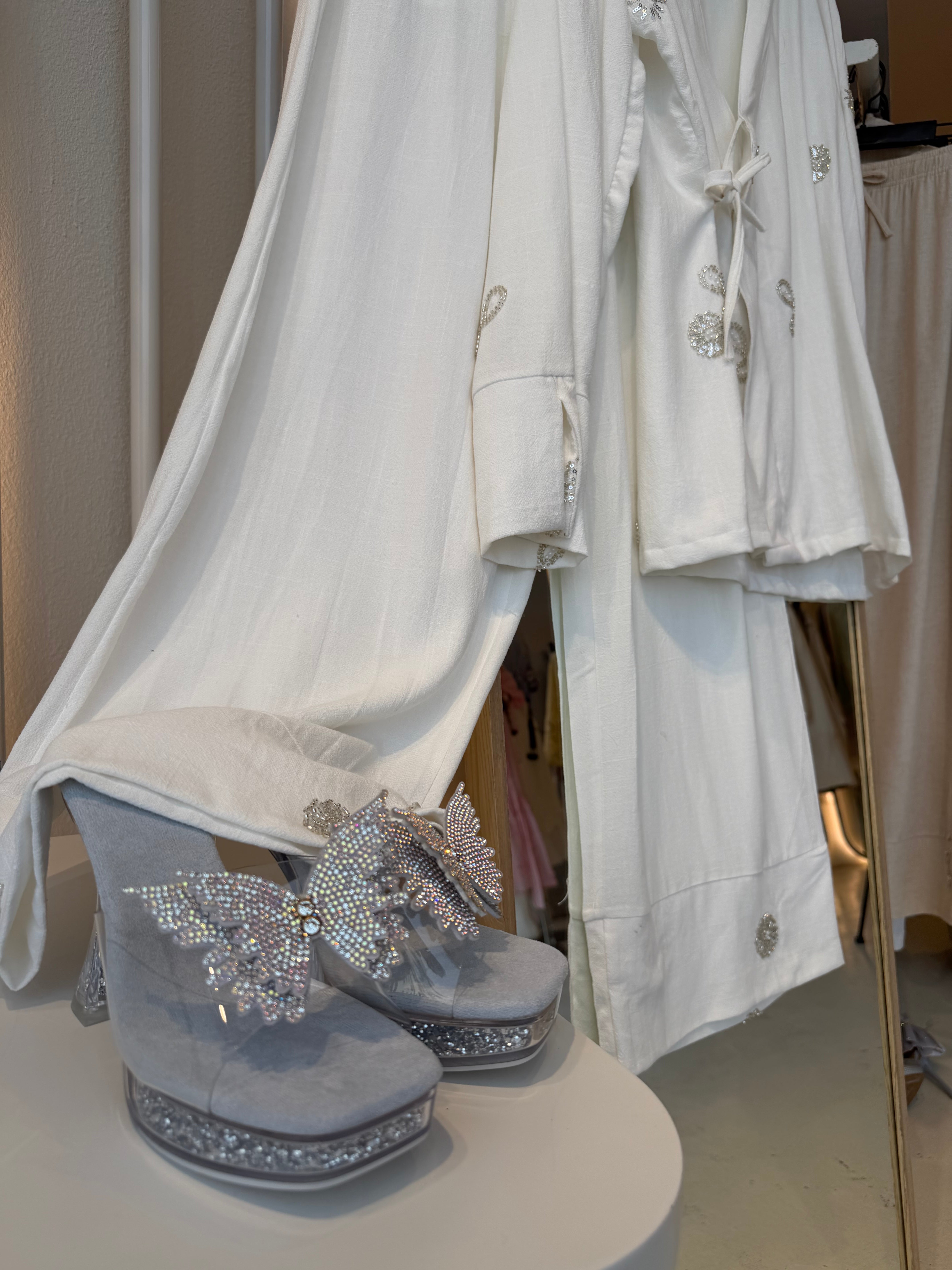 White Kimono Set