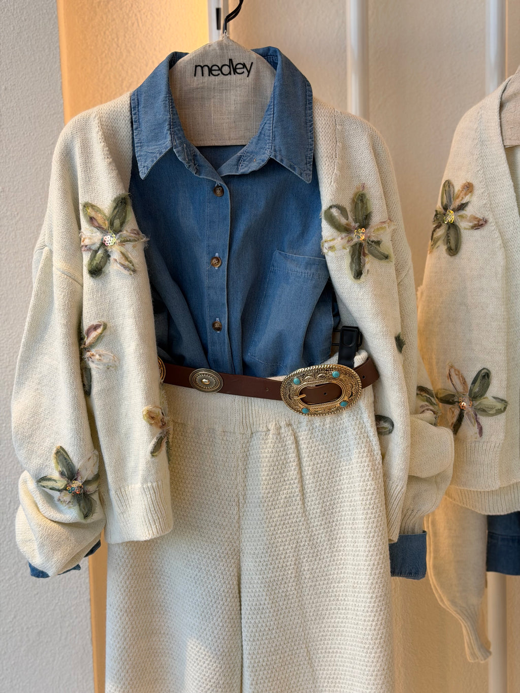 Floral Cardigan ( off white )
