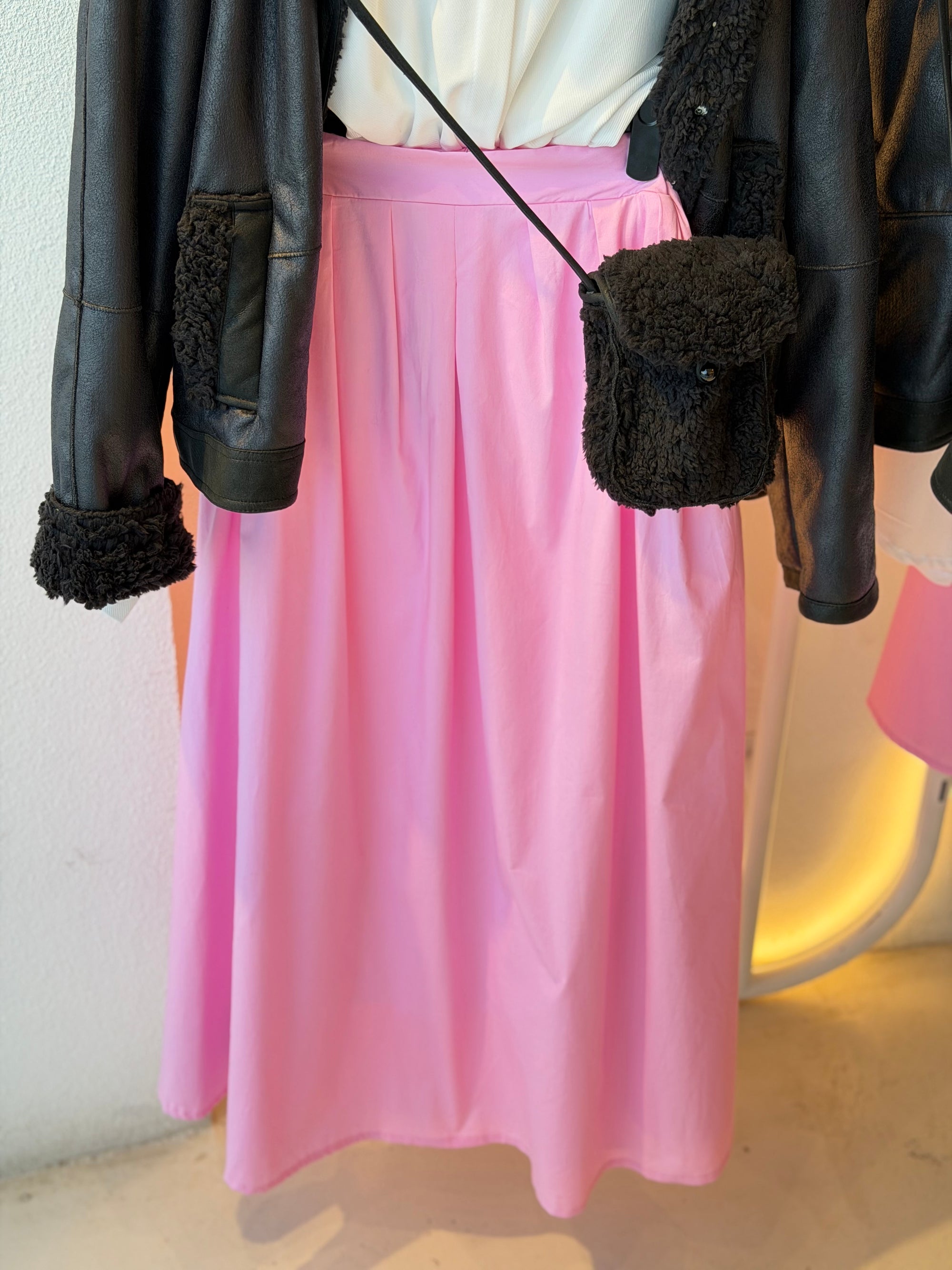 Thermal bubble gum skirt