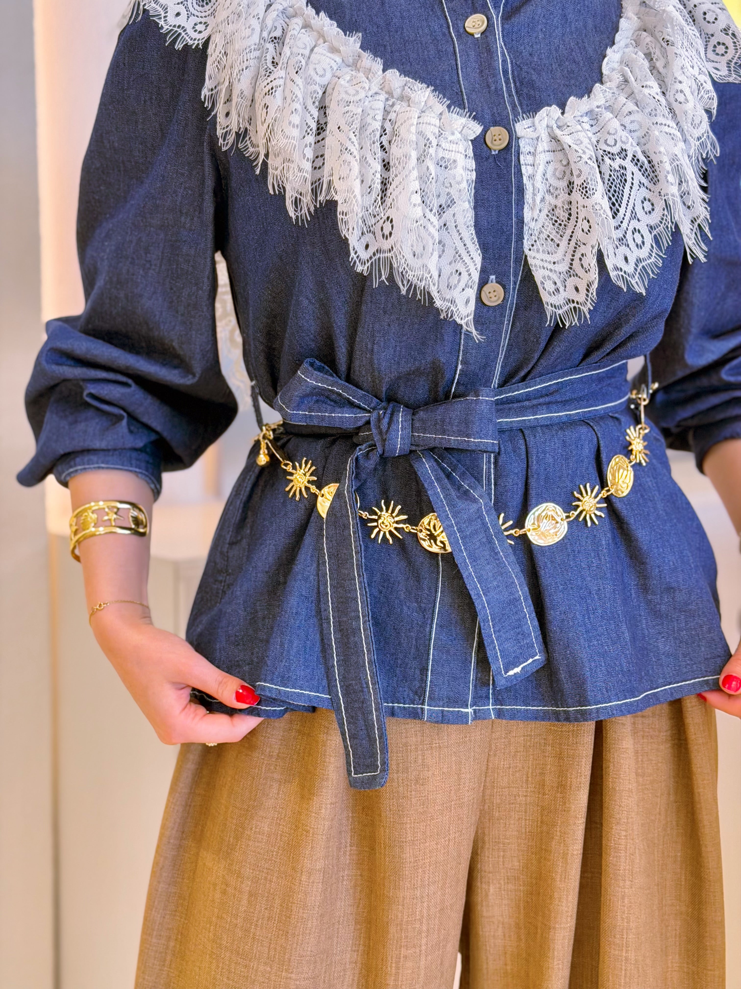 Raw Denim Dantel Blouse