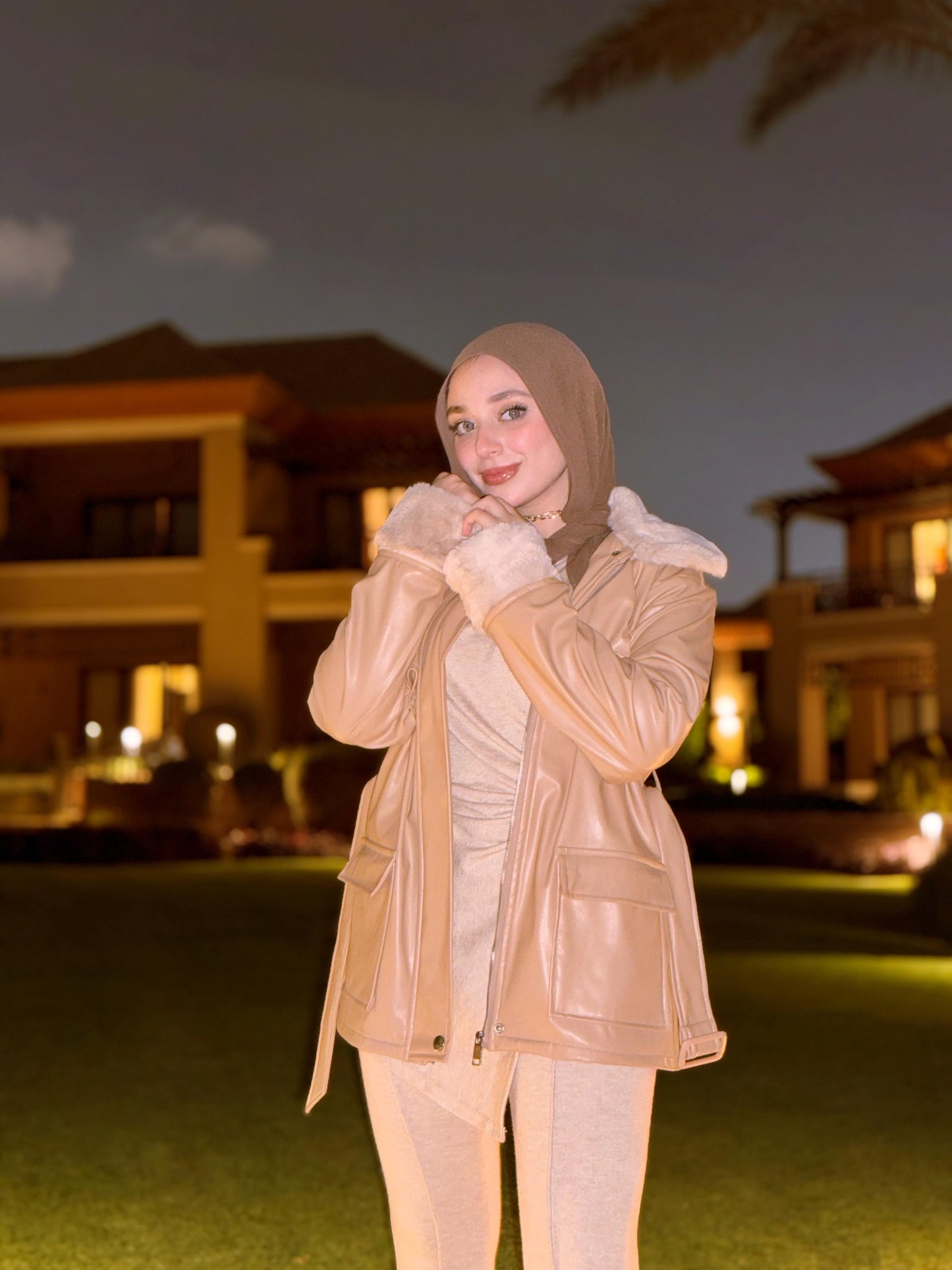 Leather  beige jacket with fur