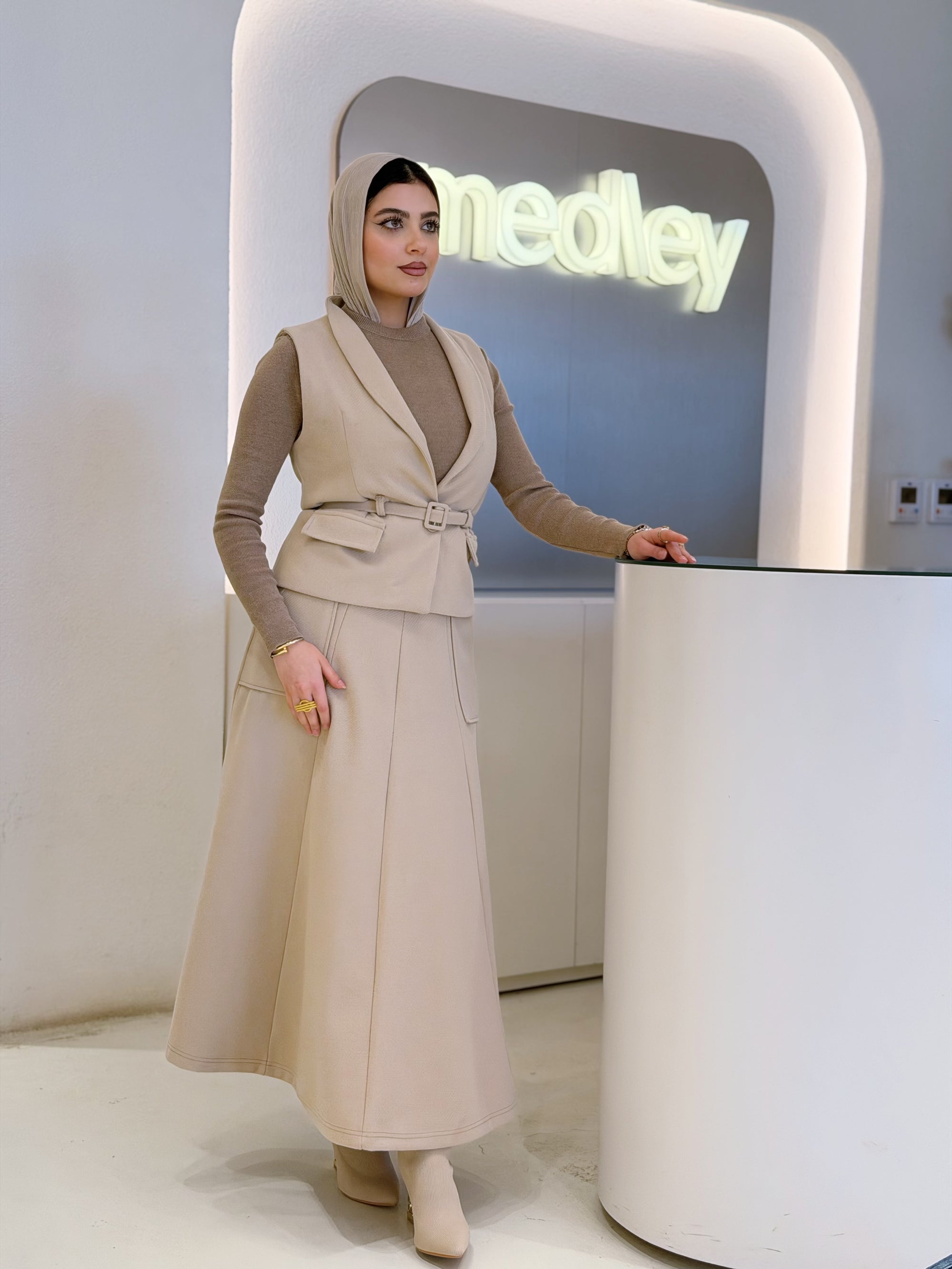 Full Wool Skirt Set With Belt