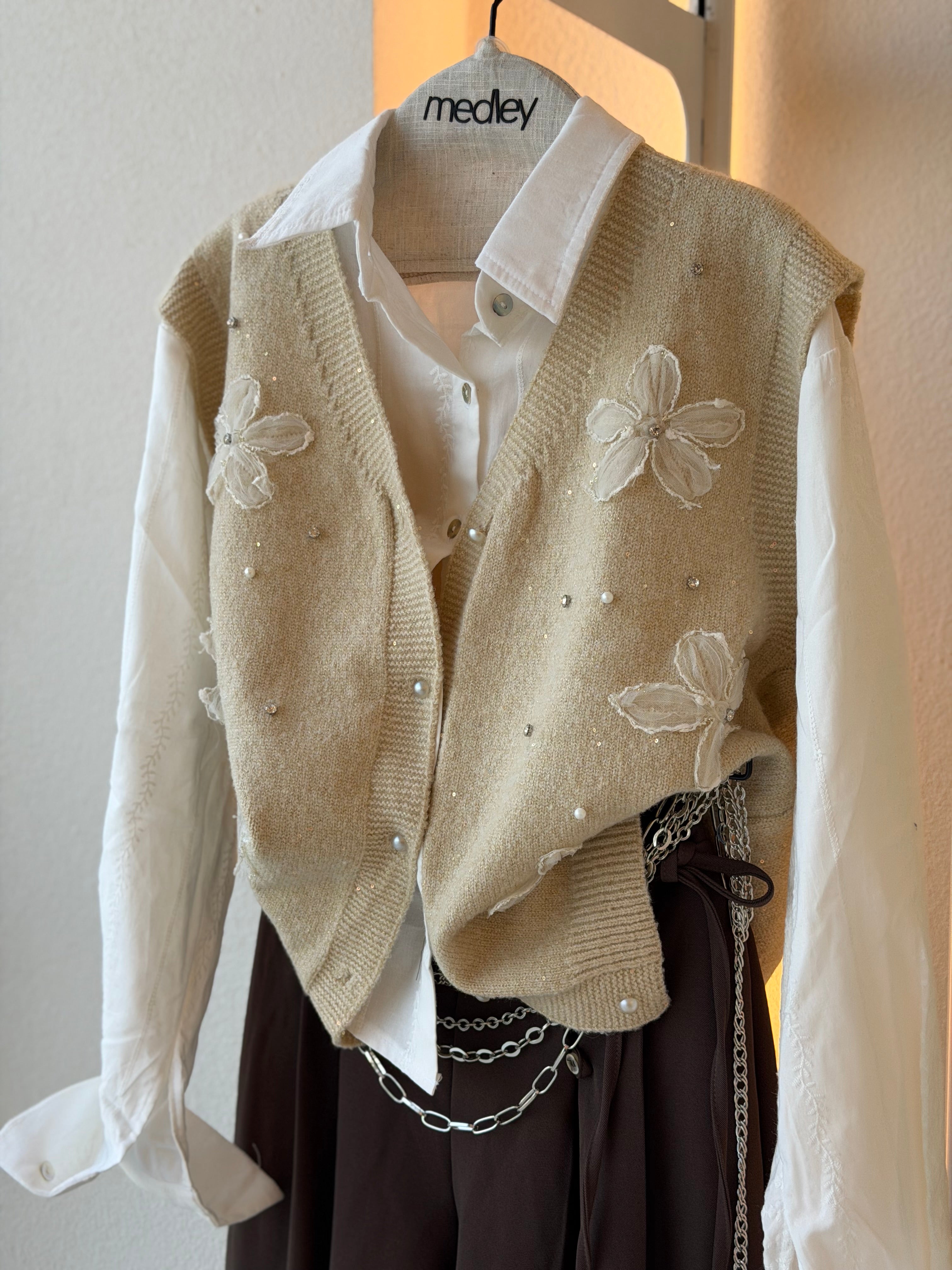 3D Bloom Mohair Vest ( Vanilla Latte )