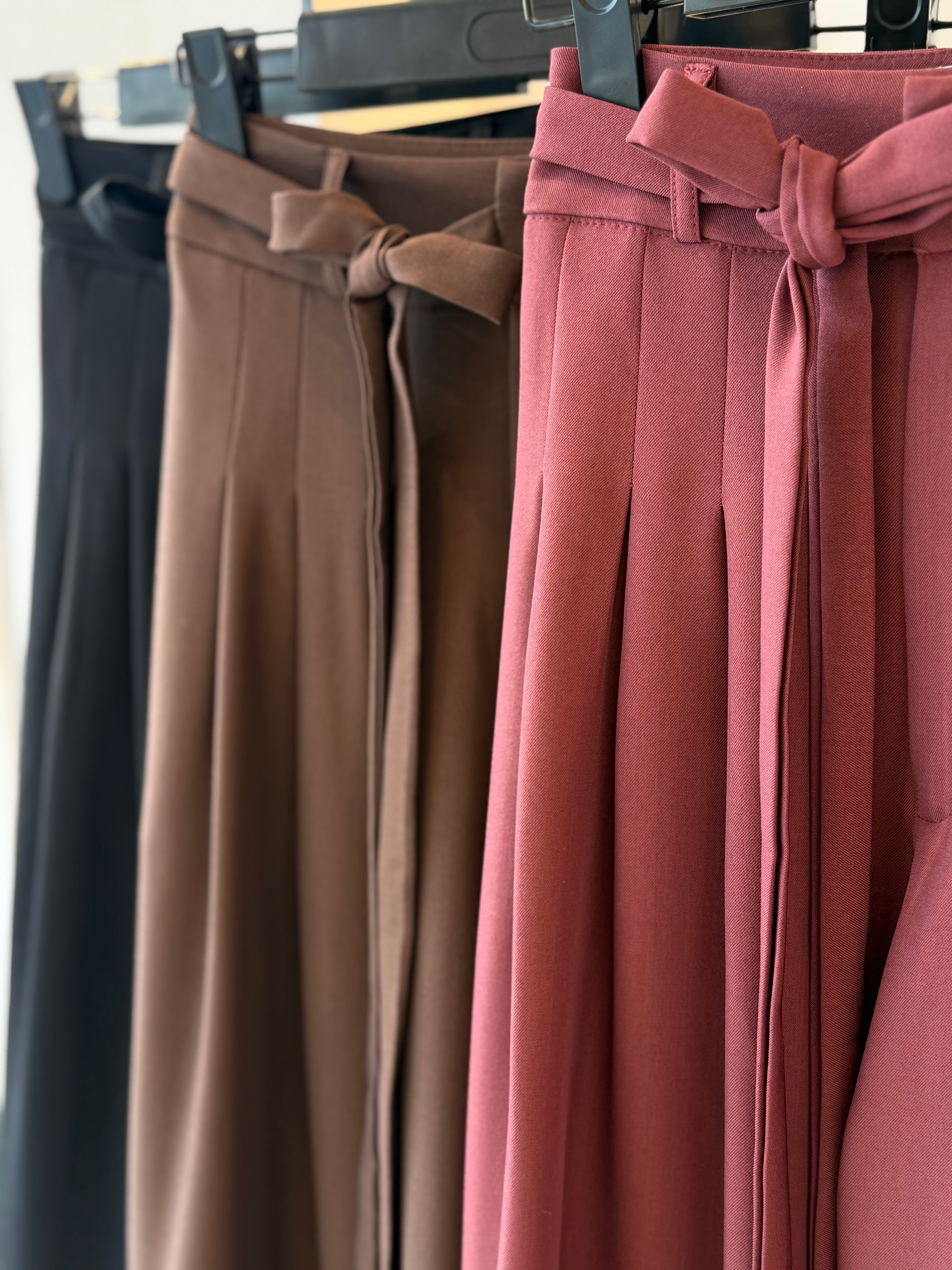 Wide-leg Trousers (Dark Tones)