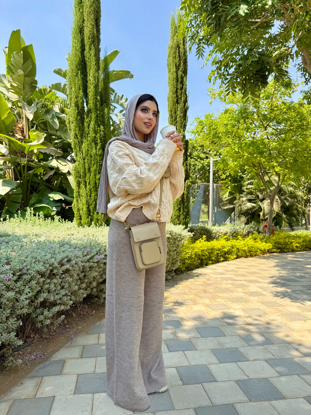 Textured Wide-Leg Knit Pants ( Ash Mocha )