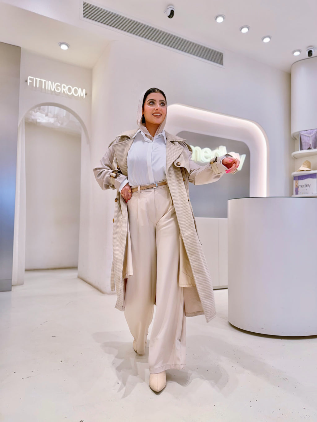 Dual-Tone Trench — Ivory Éclat