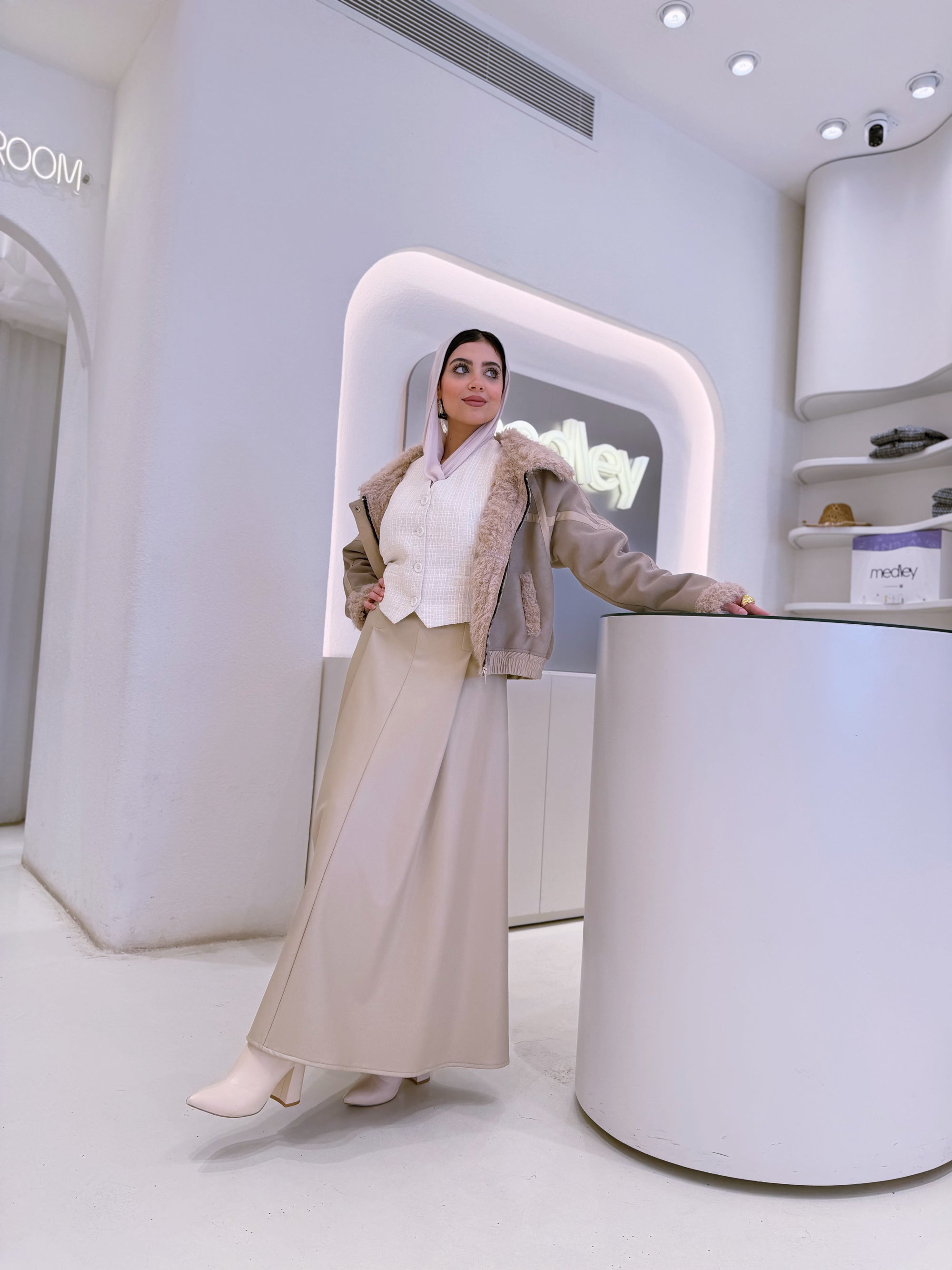 Full fur jacket ( cream beige )