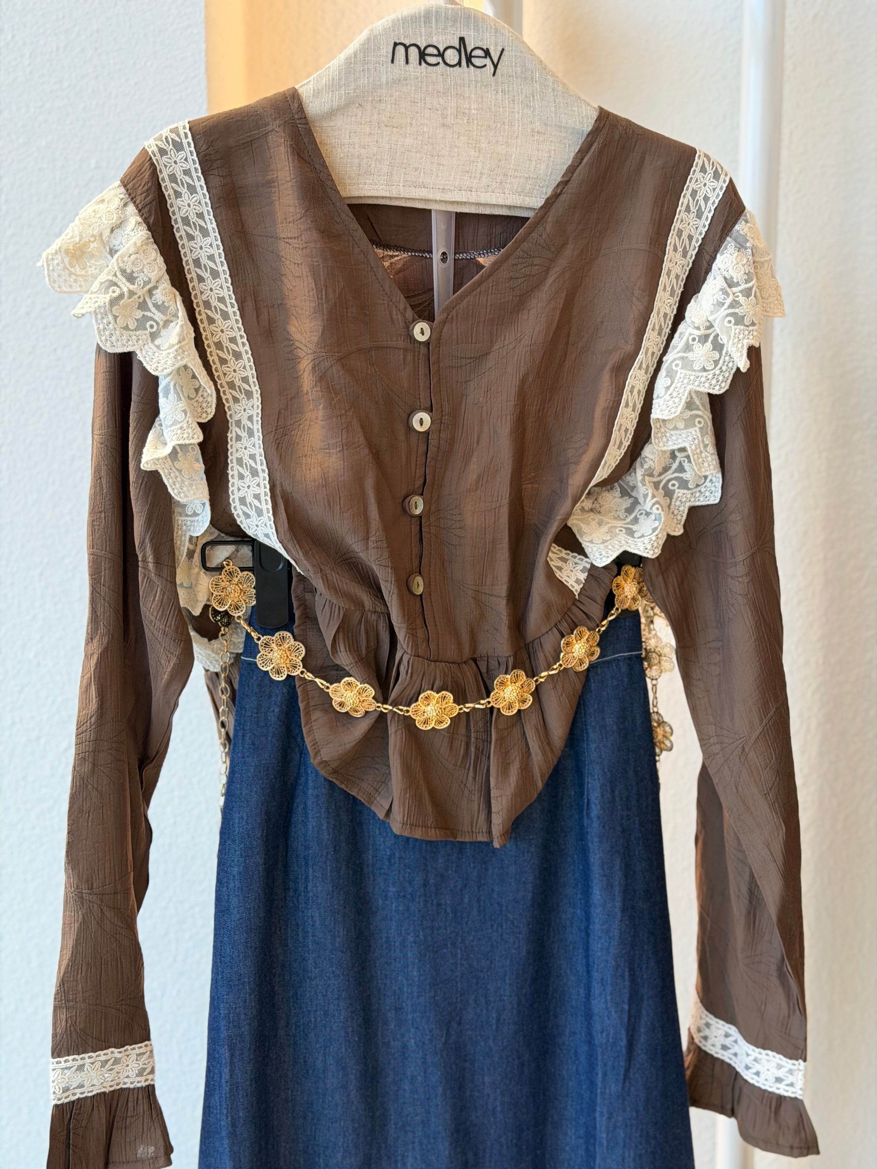 Gold Flowers Chain Belt