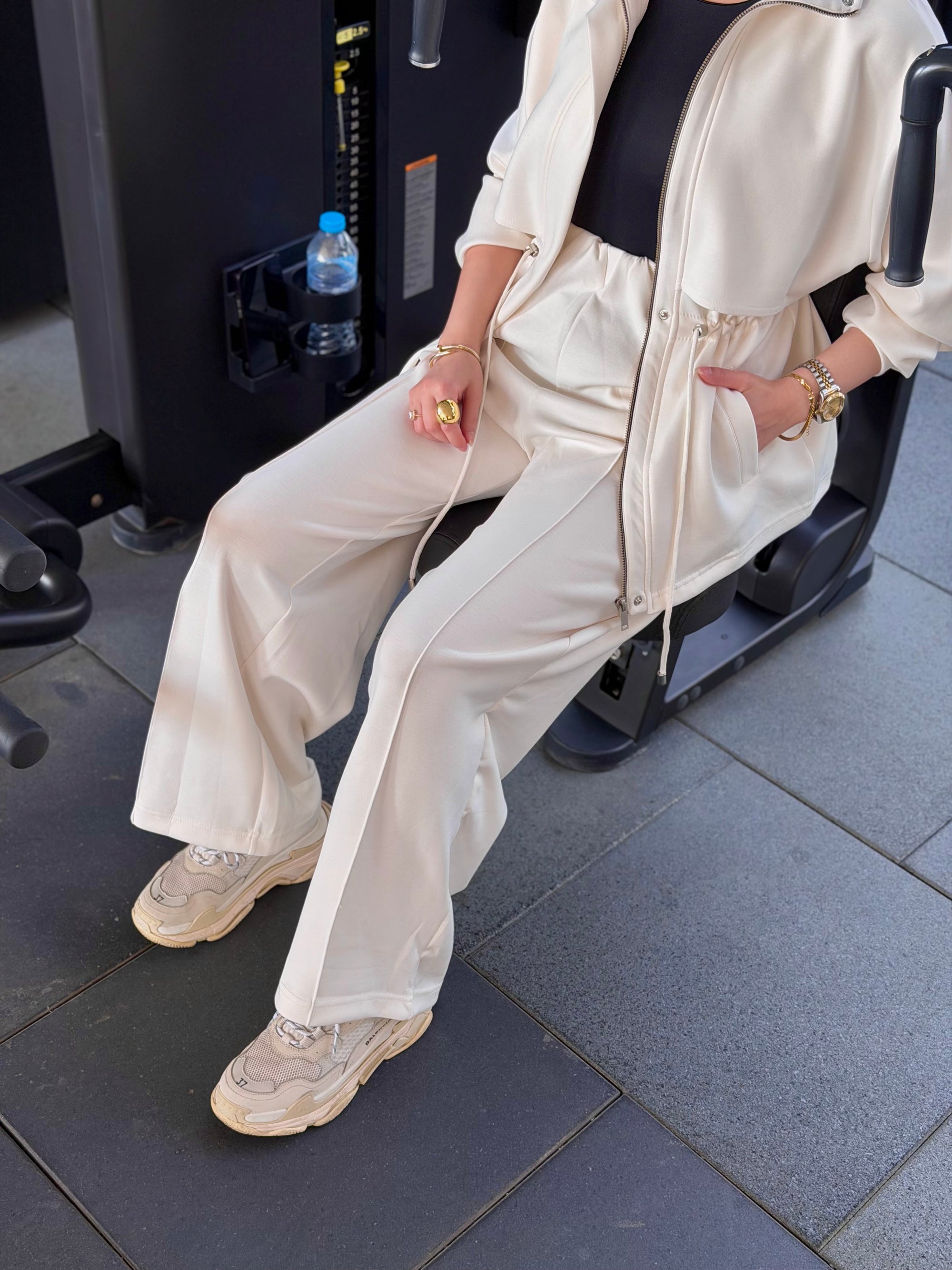 Oysho Set ( pearl white )