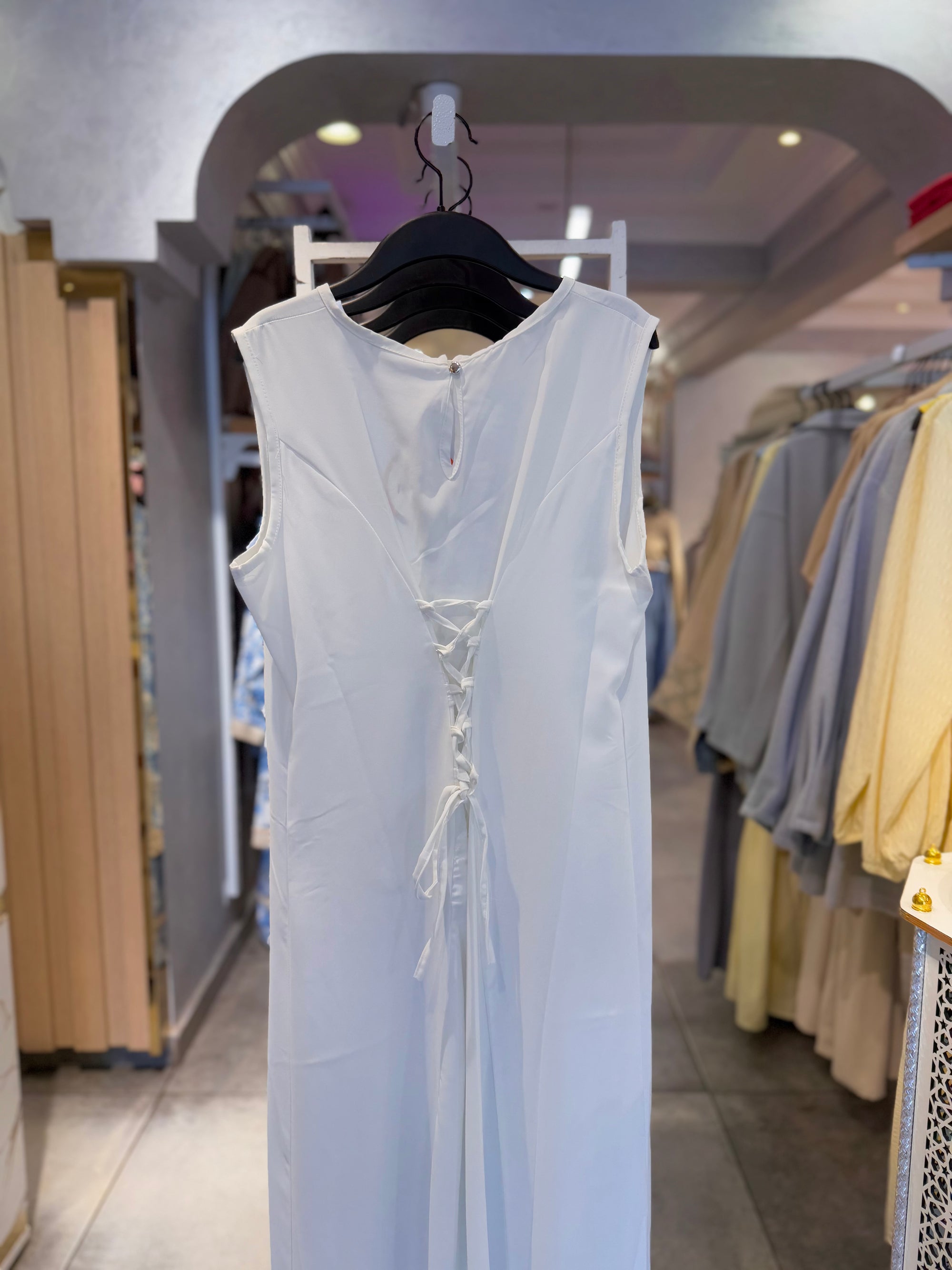 Basic sleeveless dress