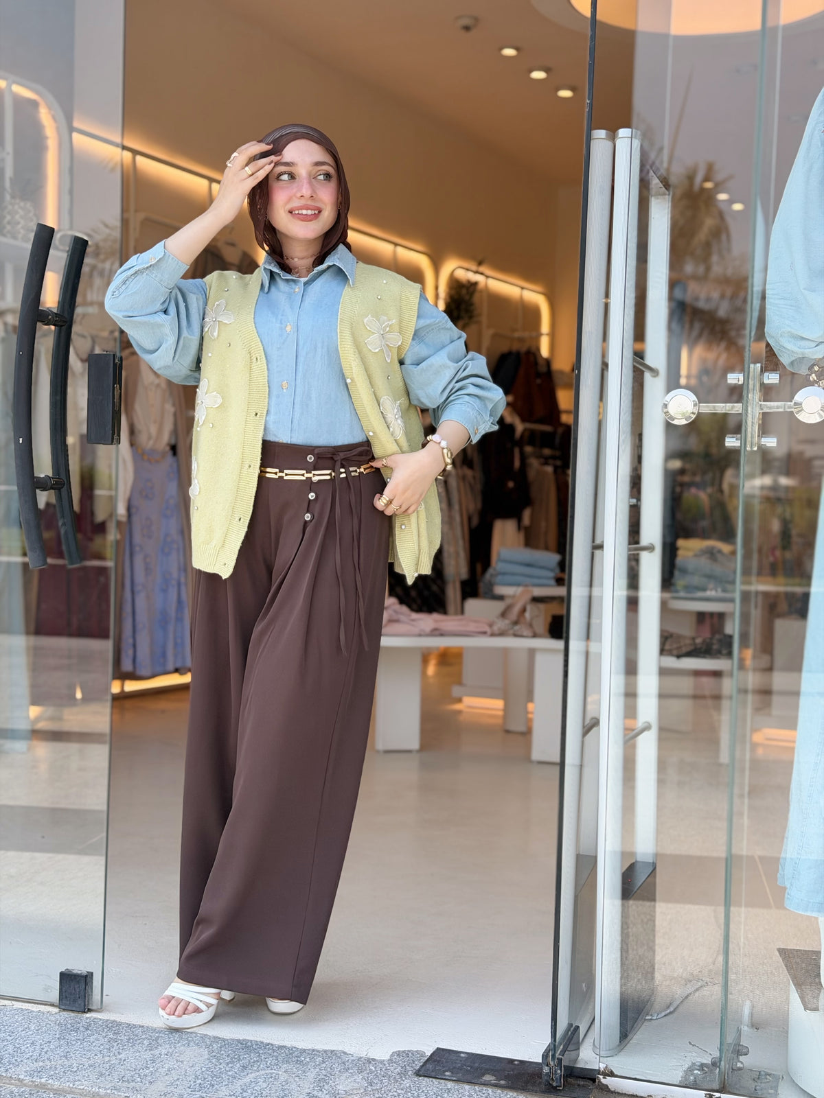 Sleek wide leg pants ( Brown )