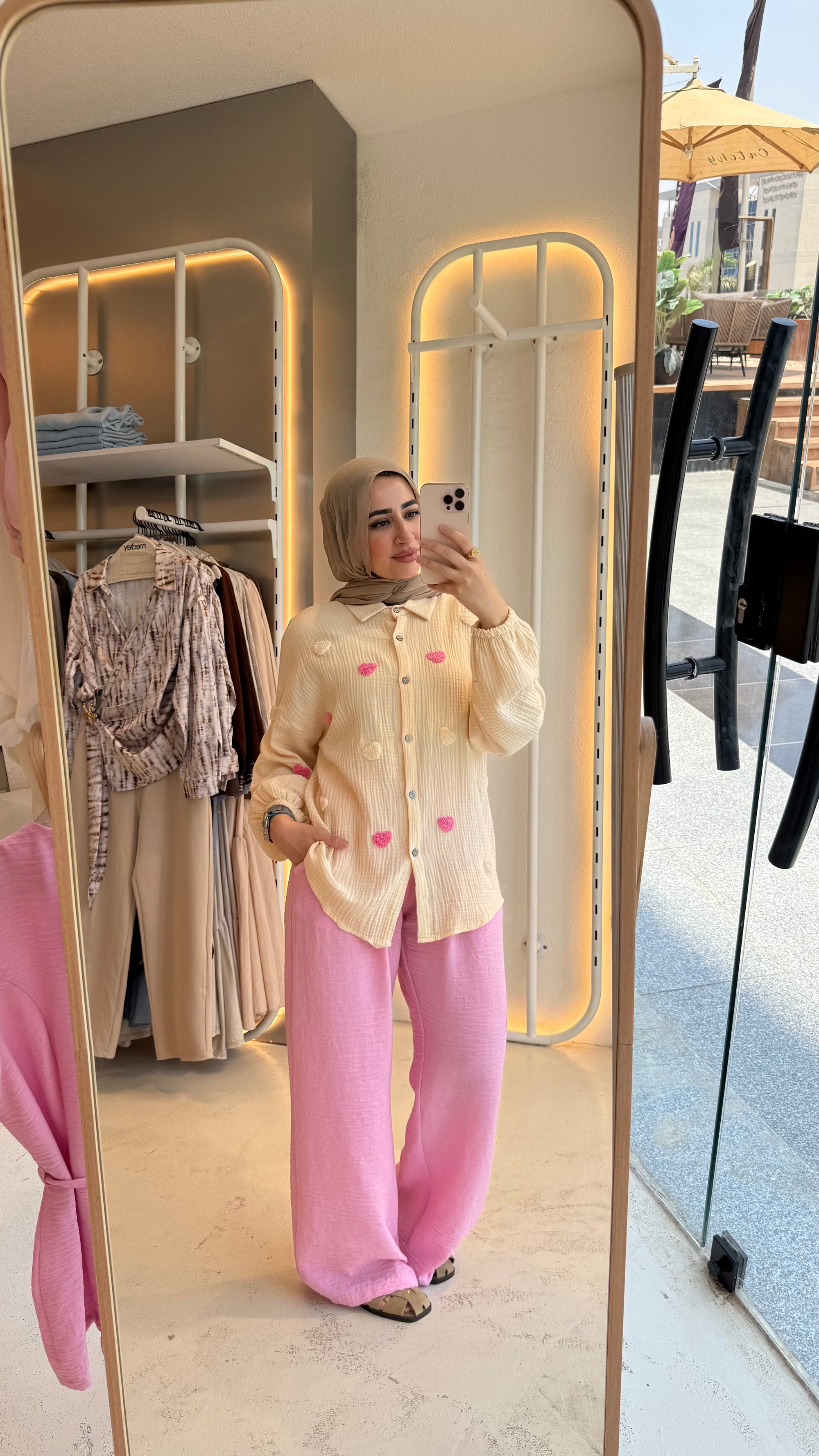 Heart embiodery blouse