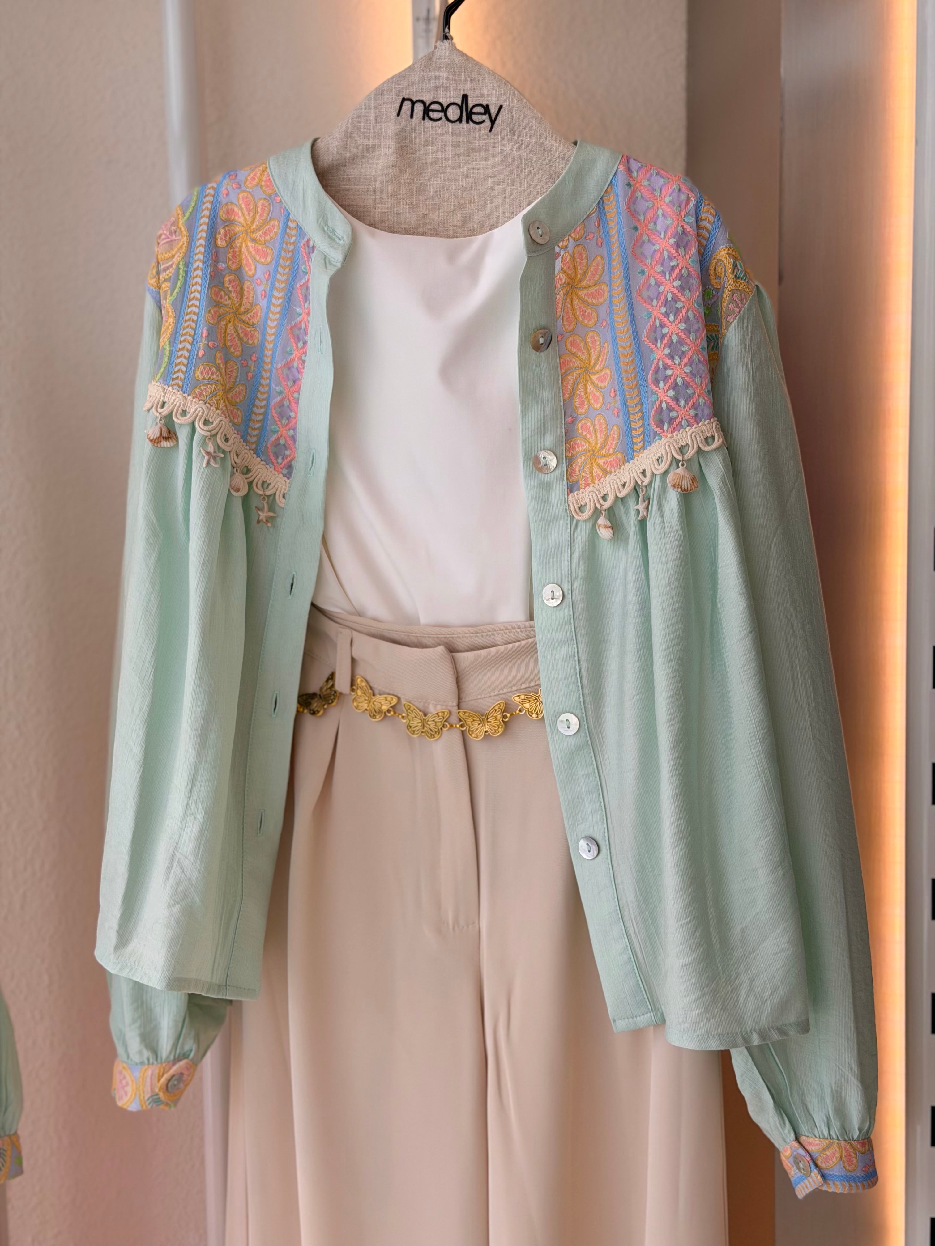 Elegant everyday full outfit