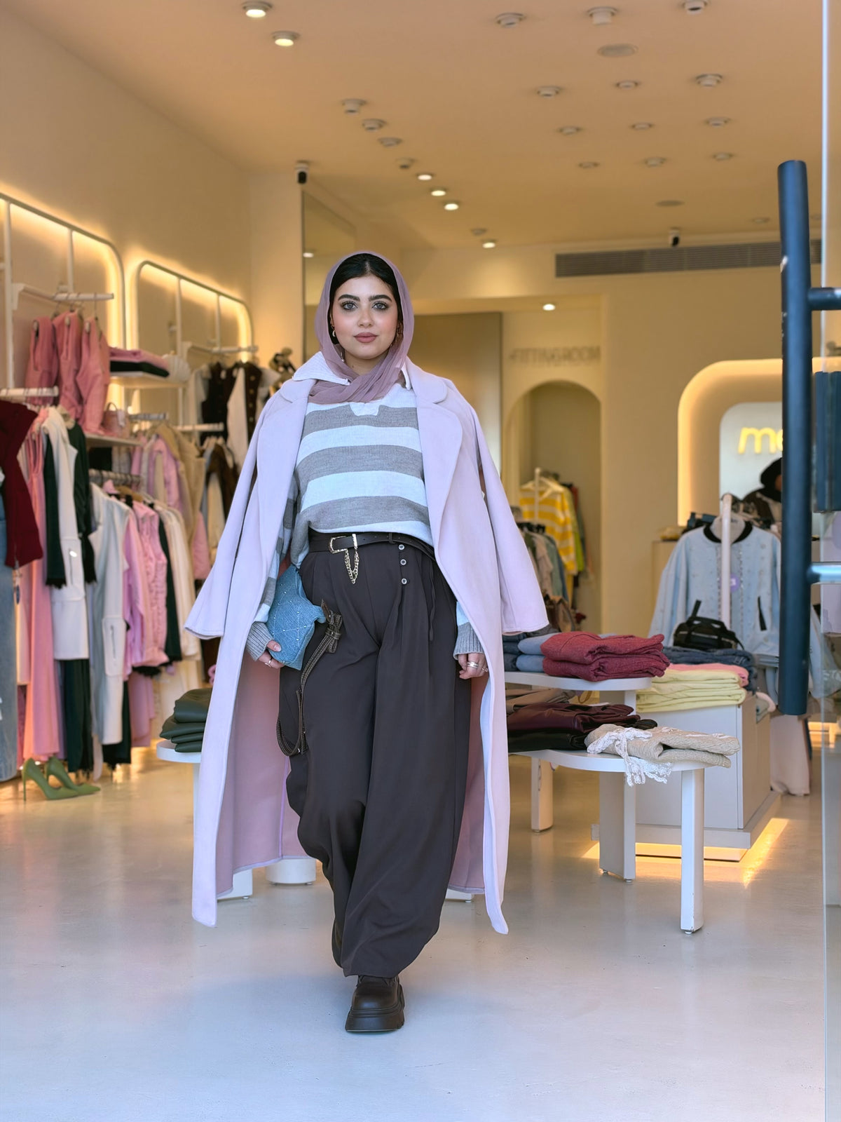 Elegant Wool Long Coat in blush pink by Medley Fashion, photo 4